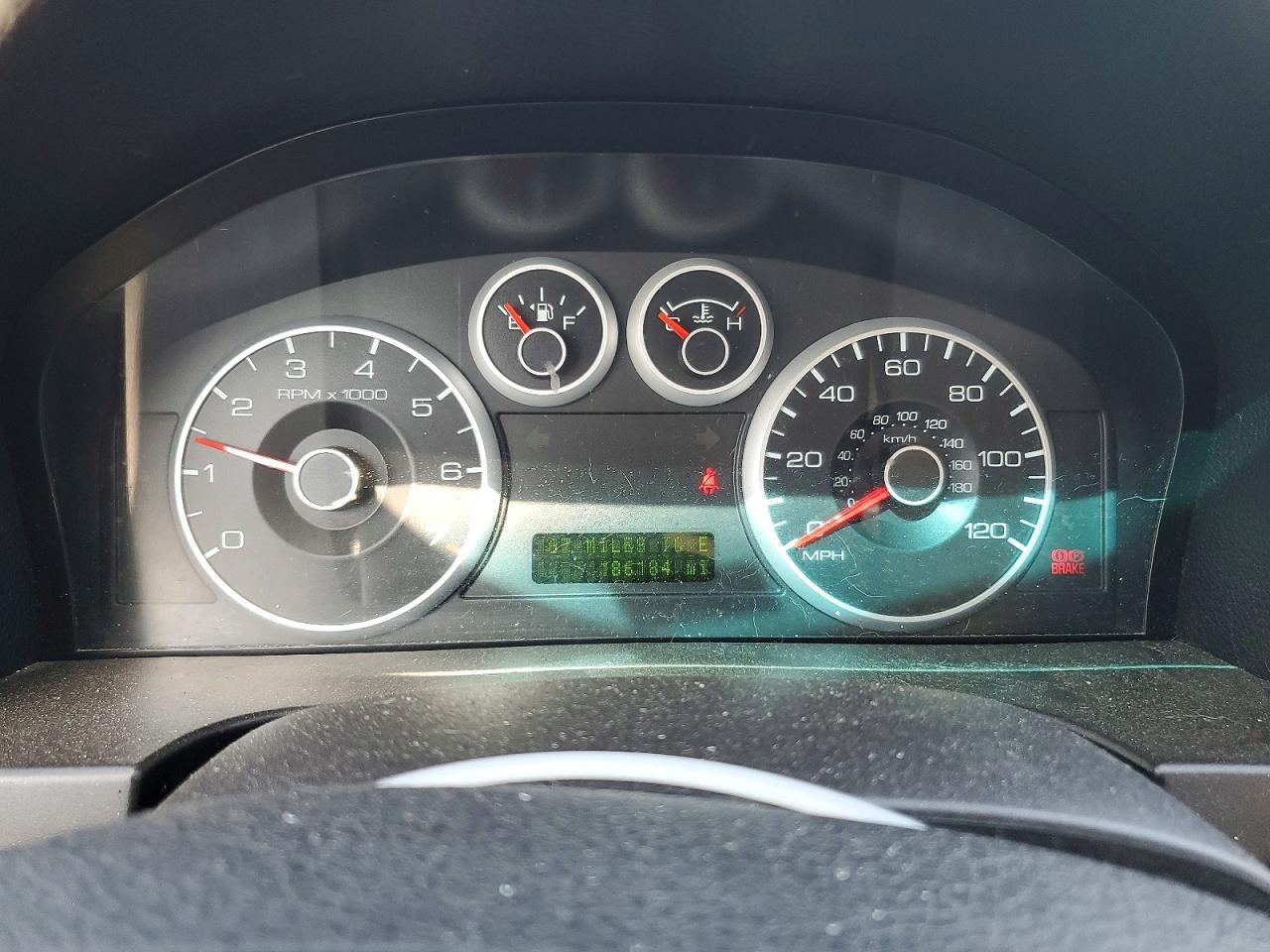 2009 Ford Fusion Se Red vin: 3FAHP07Z99R130879