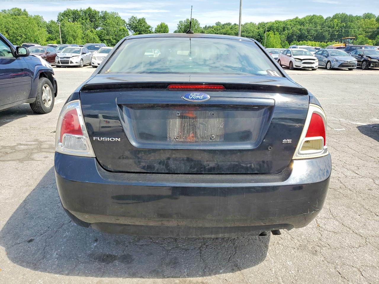 2008 Ford Fusion Se Black vin: 3FAHP07ZX8R211811