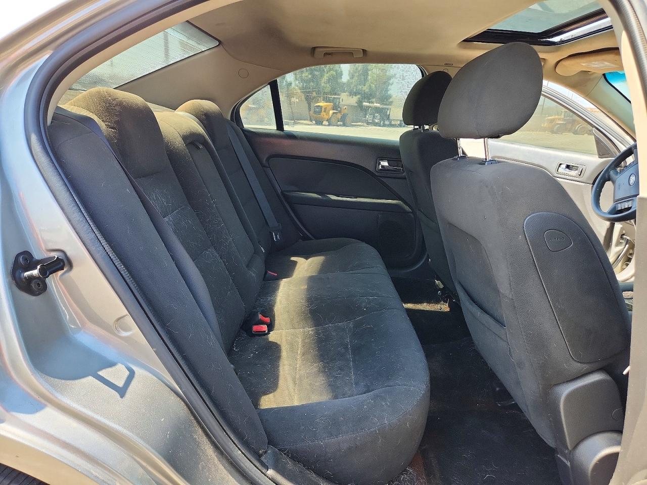 2008 Ford Fusion Se Silver vin: 3FAHP07ZX8R212814