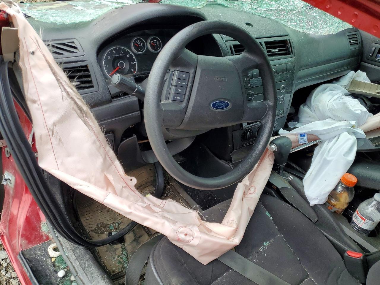 2008 Ford Fusion Se Red vin: 3FAHP07ZX8R272933