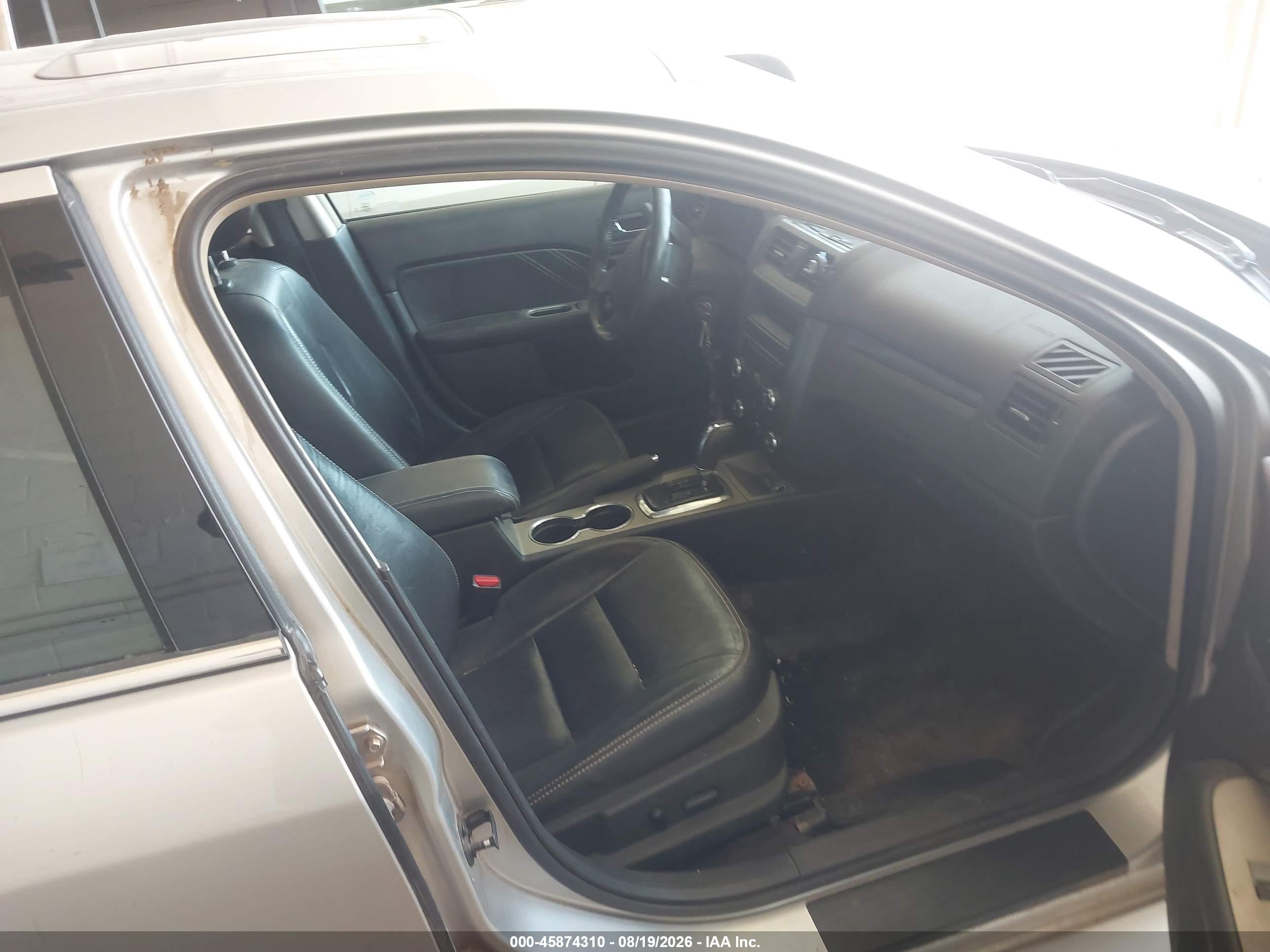 2012 Ford Fusion Sport Silver vin: 3FAHP0DC0CR165592
