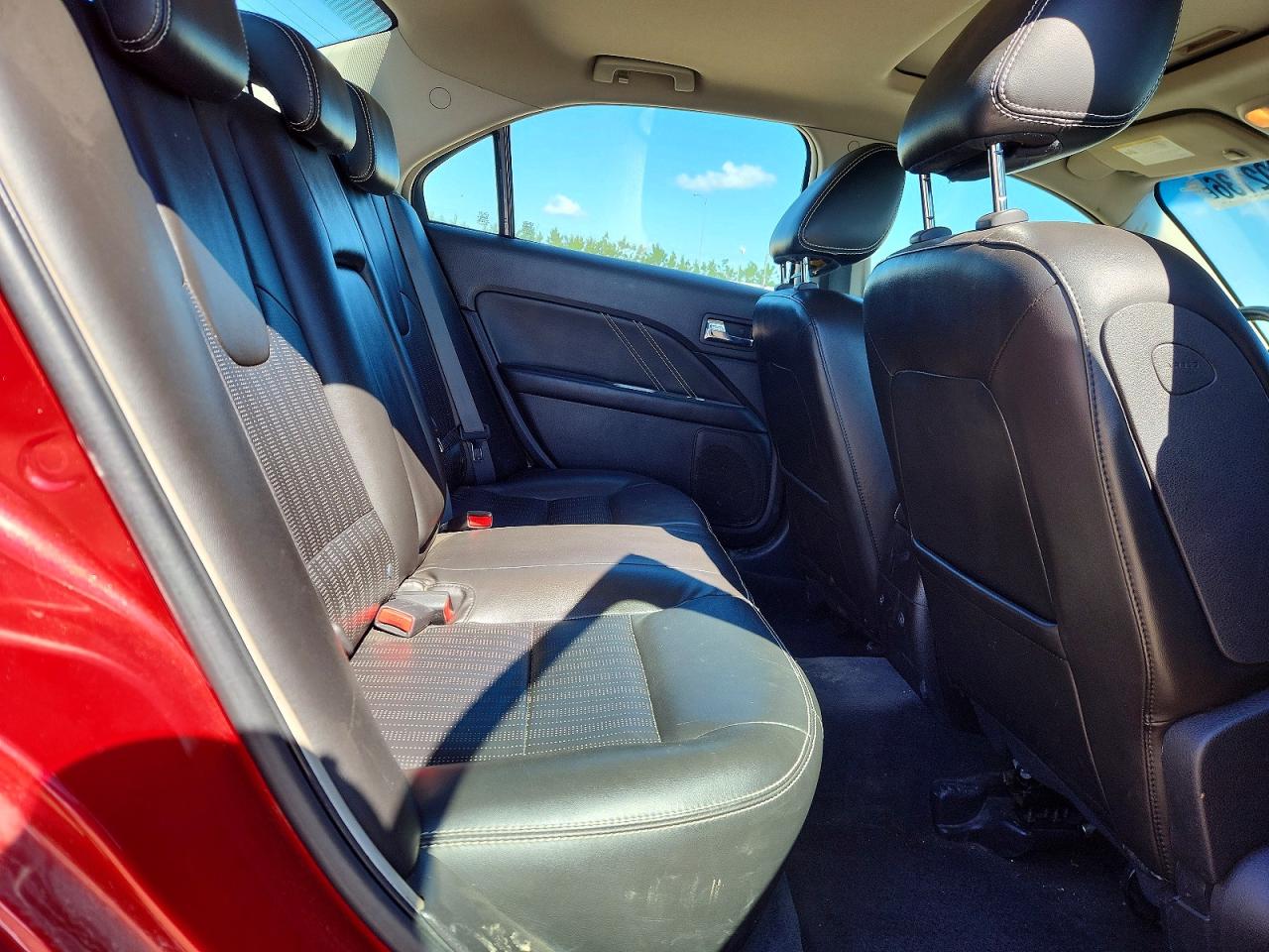 2010 Ford Fusion Sport Red vin: 3FAHP0DC1AR170815