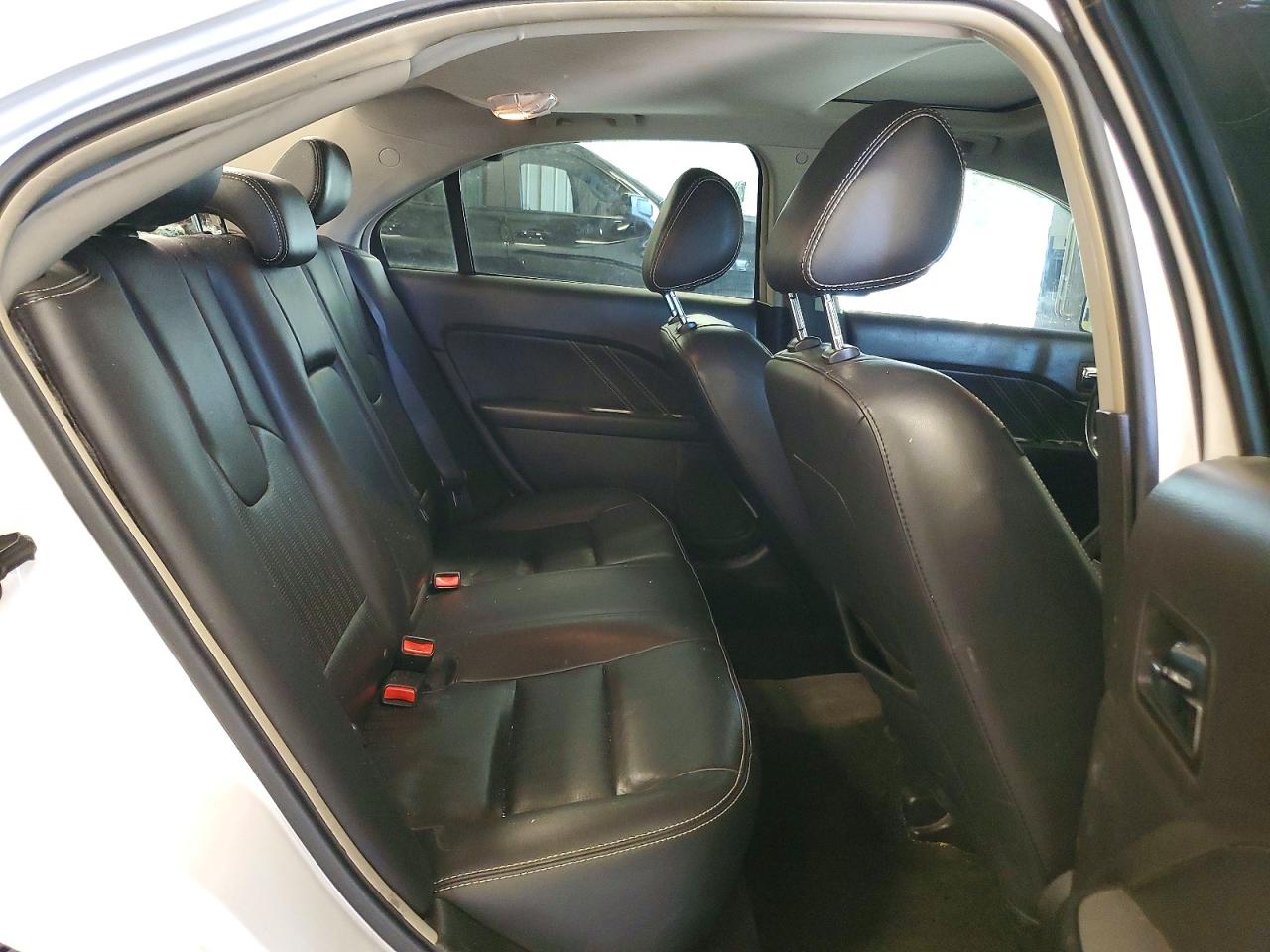 2011 Ford Fusion Sport Белый vin: 3FAHP0DC2BR250626