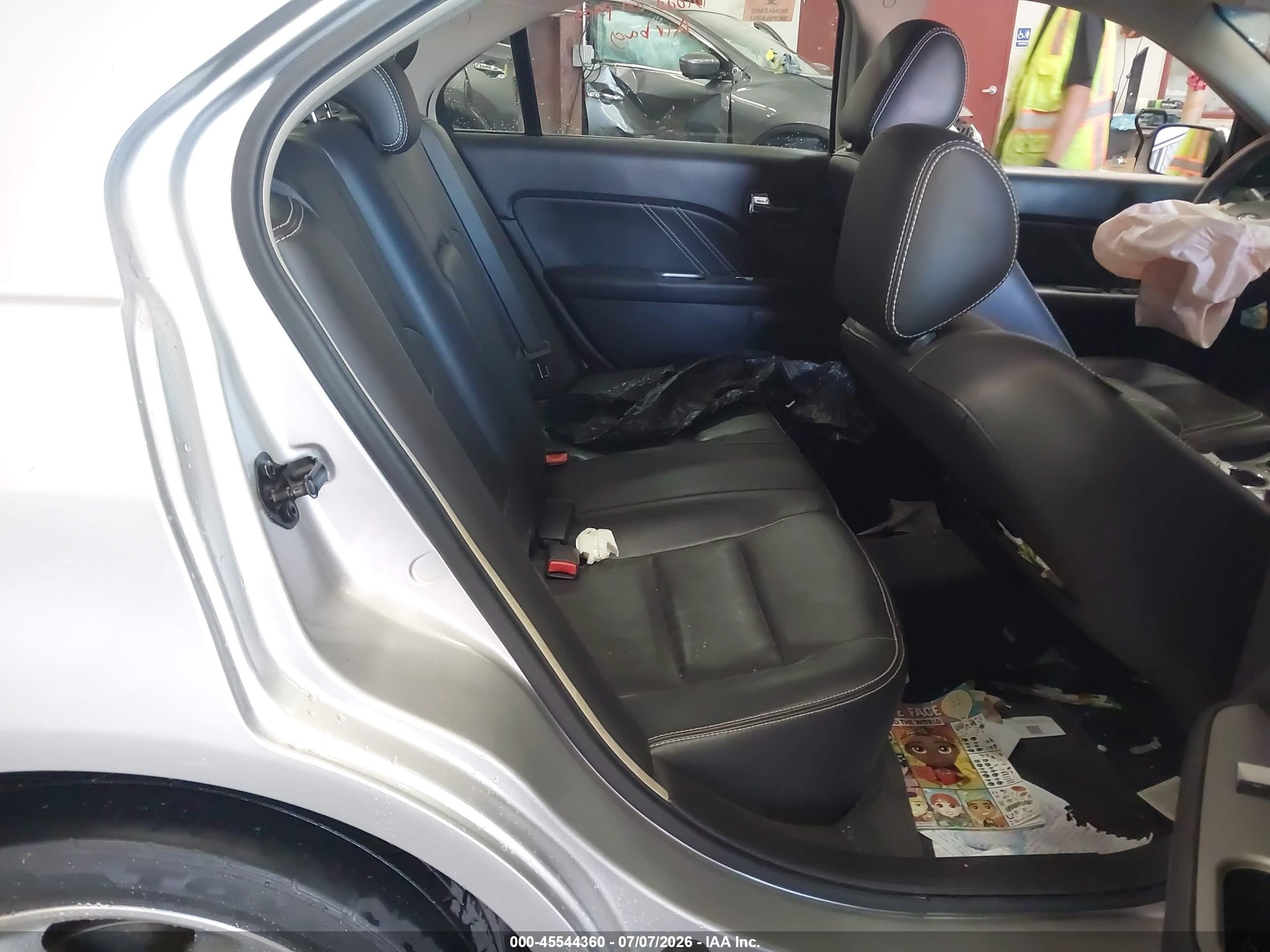 2011 Ford Fusion Sport Silver vin: 3FAHP0DC8BR261386