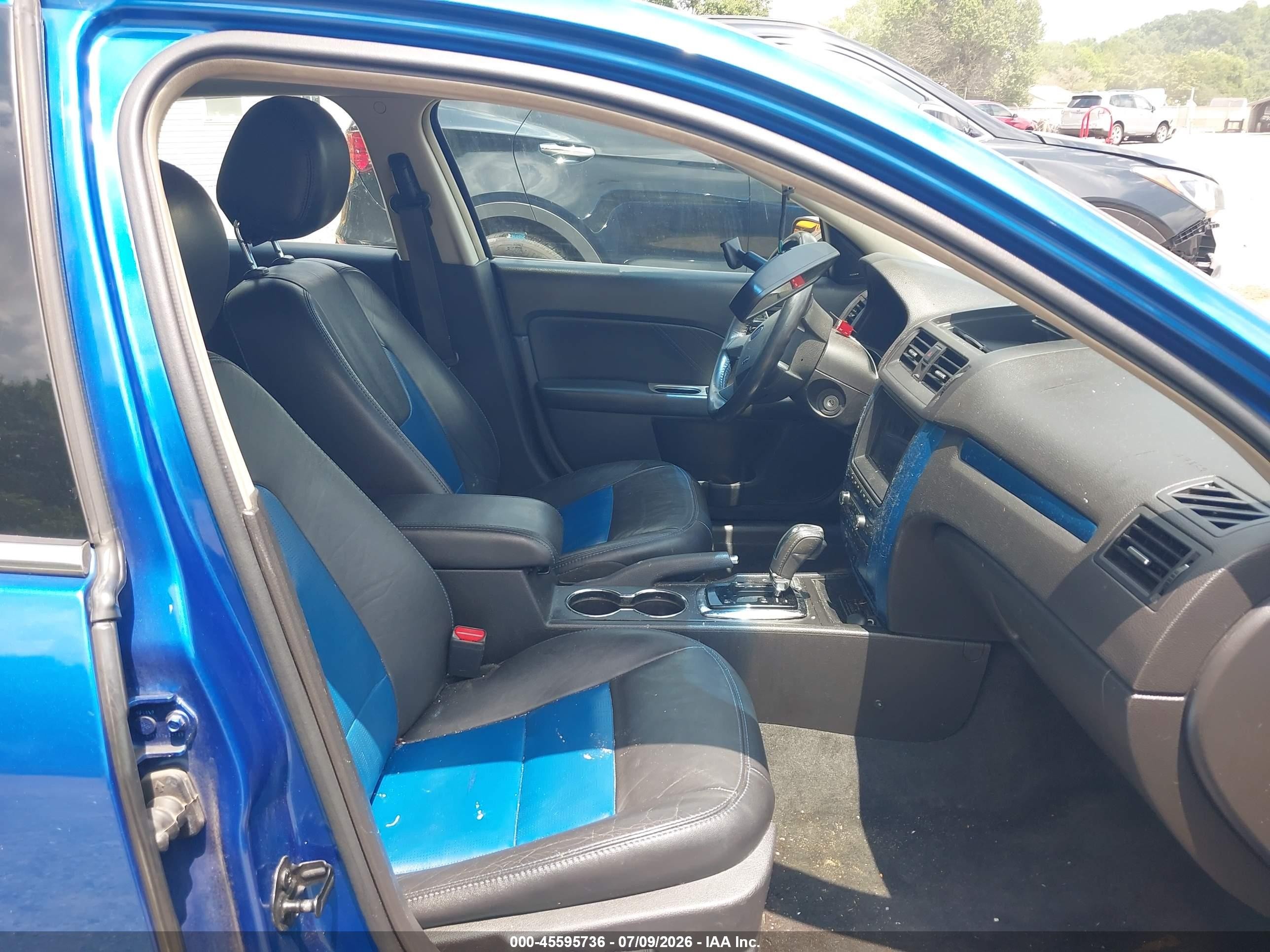 2012 Ford Fusion Sport Blue vin: 3FAHP0DC8CR268274