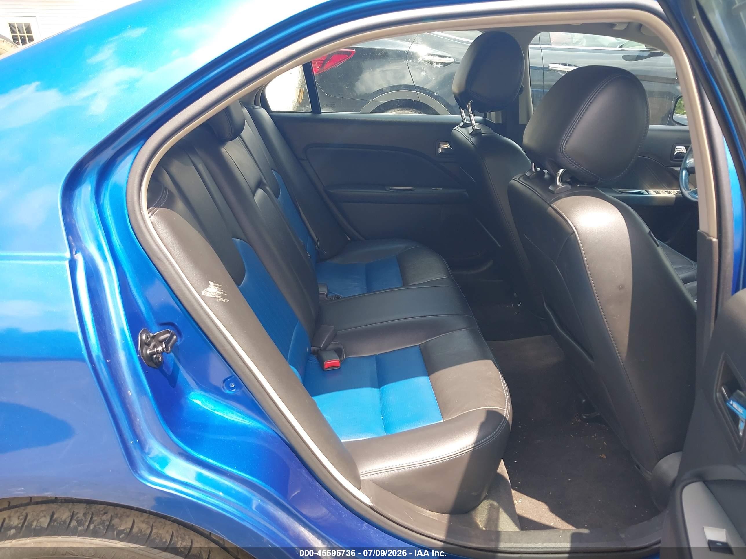 2012 Ford Fusion Sport Blue vin: 3FAHP0DC8CR268274