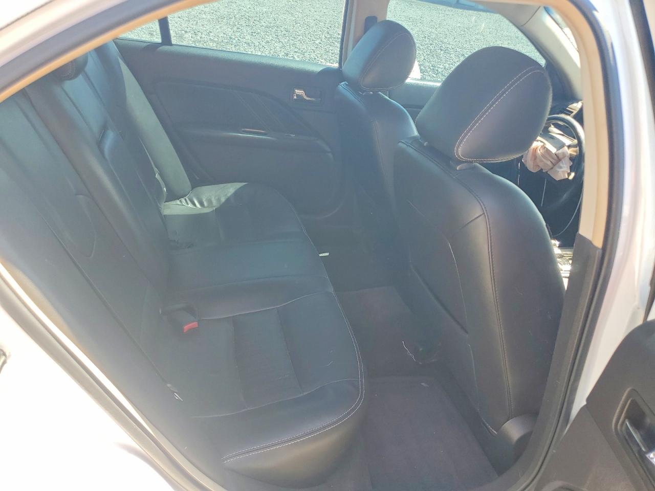 2011 Ford Fusion Sport Белый vin: 3FAHP0DC9BR301085