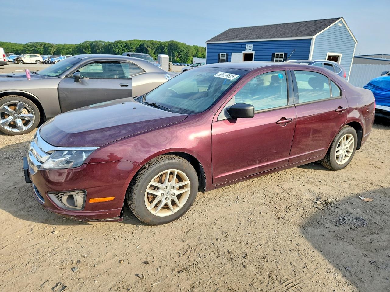 2011 Ford Fusion S Maroon vin: 3FAHP0GA0BR131144