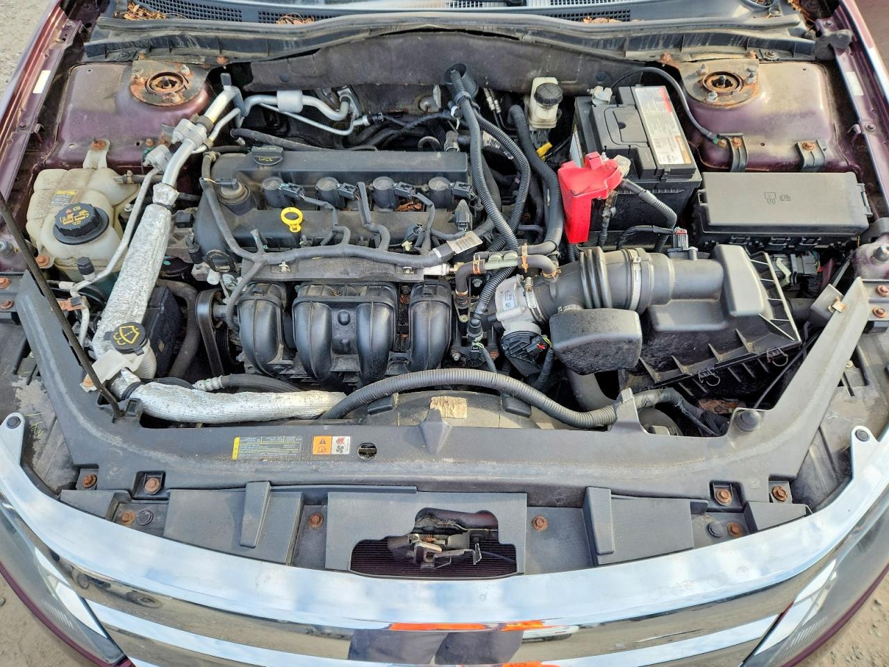 2011 Ford Fusion S Maroon vin: 3FAHP0GA0BR131144