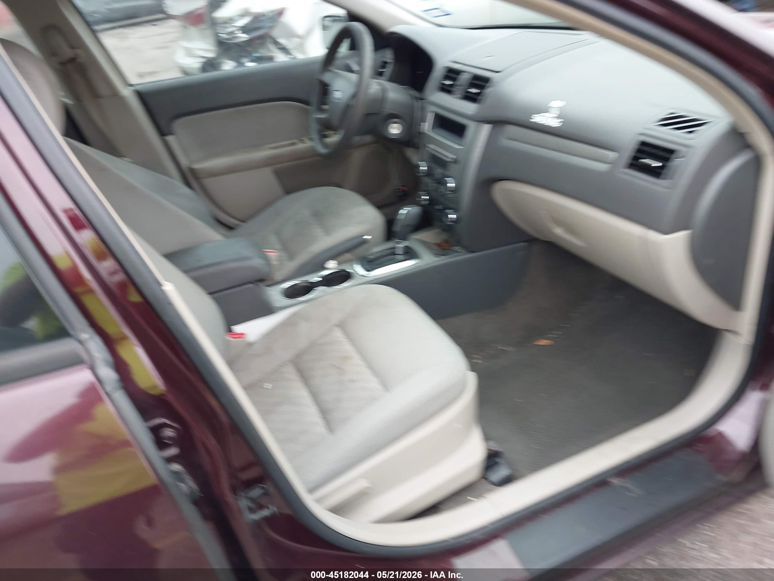 2011 Ford Fusion S Maroon vin: 3FAHP0GA0BR226819