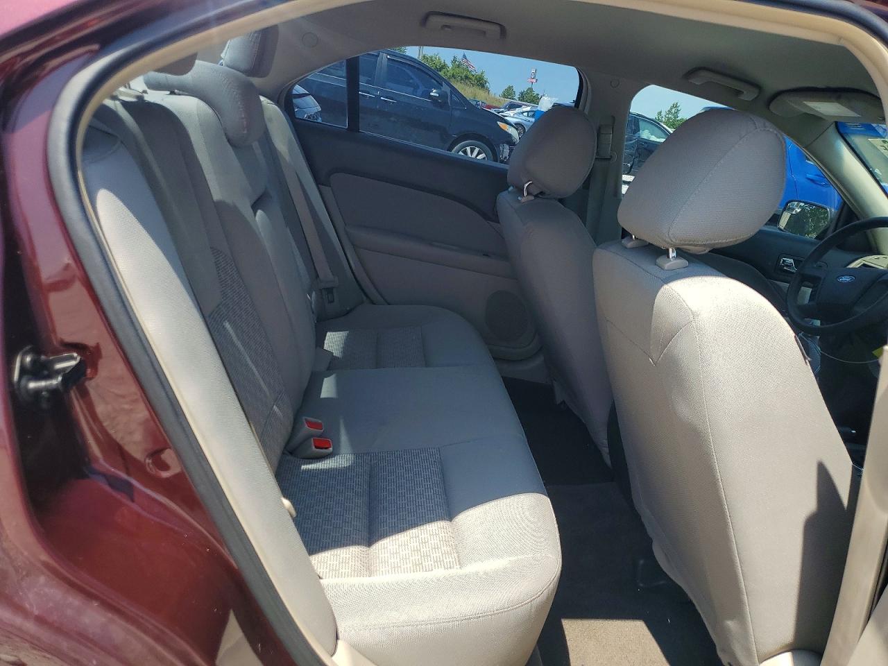 2012 Ford Fusion S Бордовый vin: 3FAHP0GA0CR356066