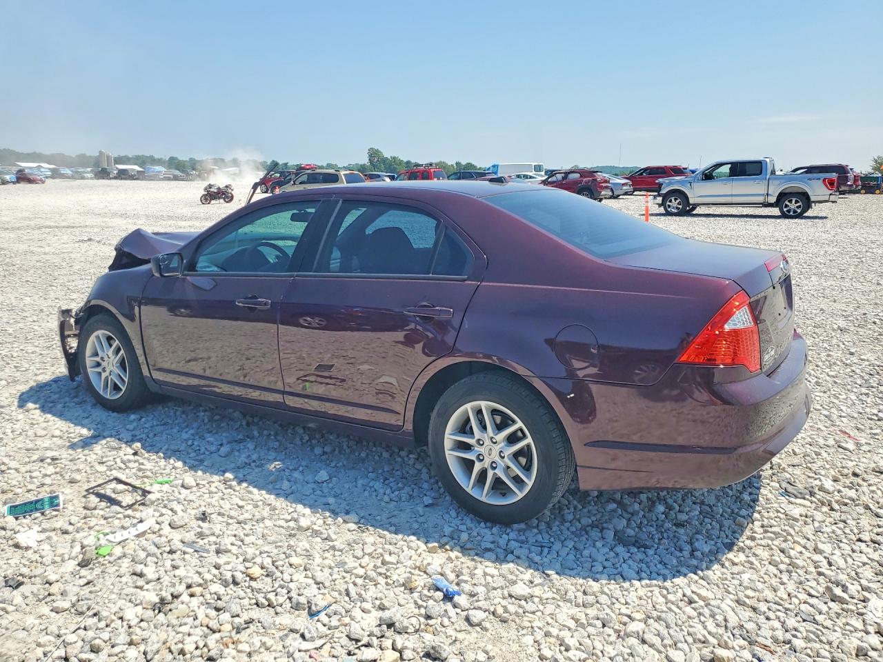 2012 Ford Fusion S Бордовый vin: 3FAHP0GA0CR356066