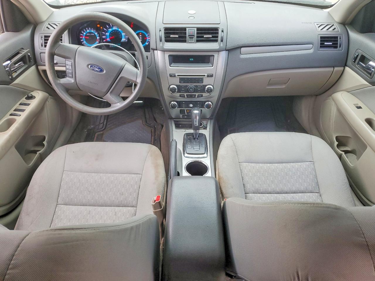 2012 Ford Fusion S White vin: 3FAHP0GA0CR356133