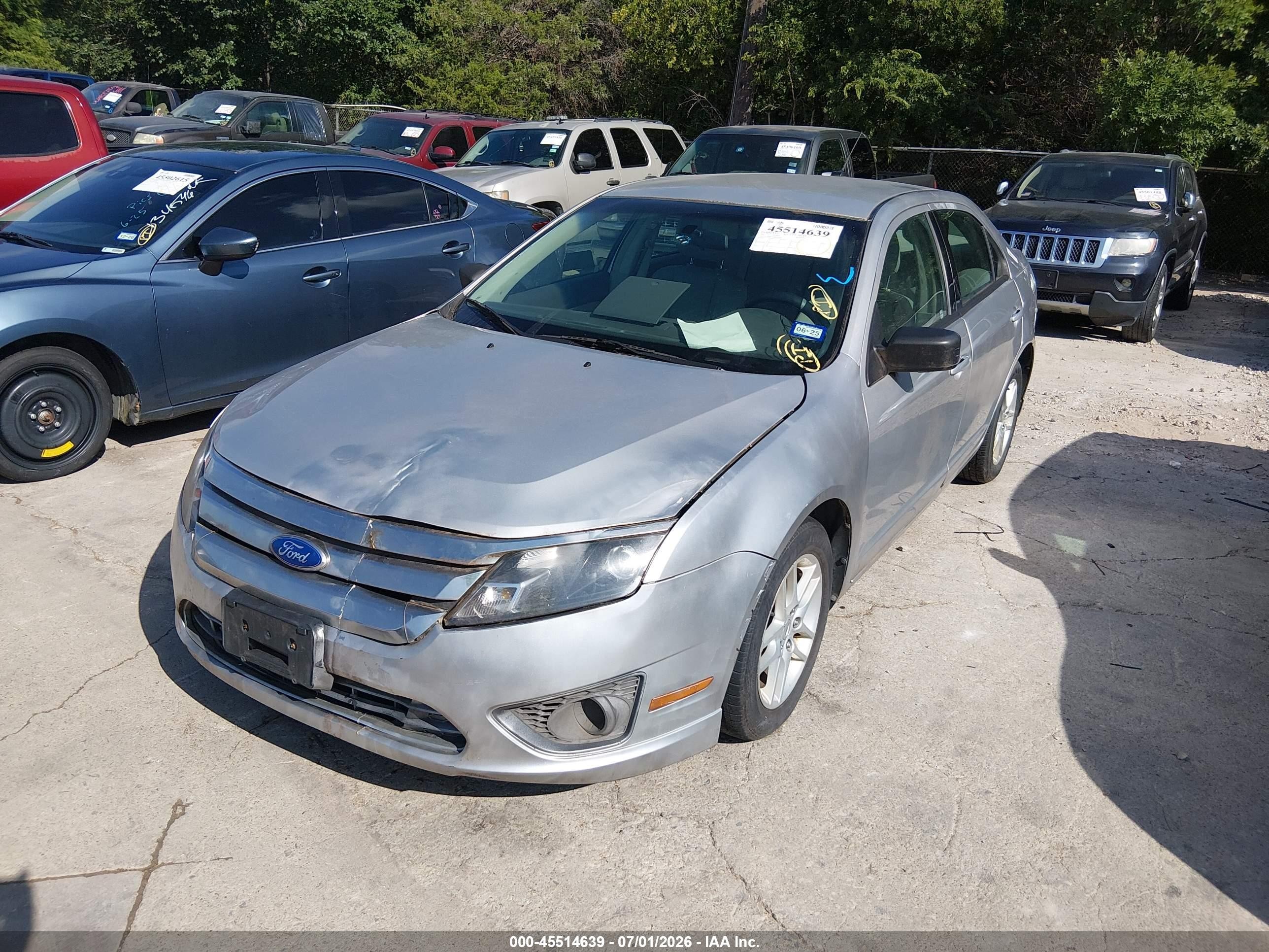 2011 Ford Fusion S Серебряный vin: 3FAHP0GA1BR291680
