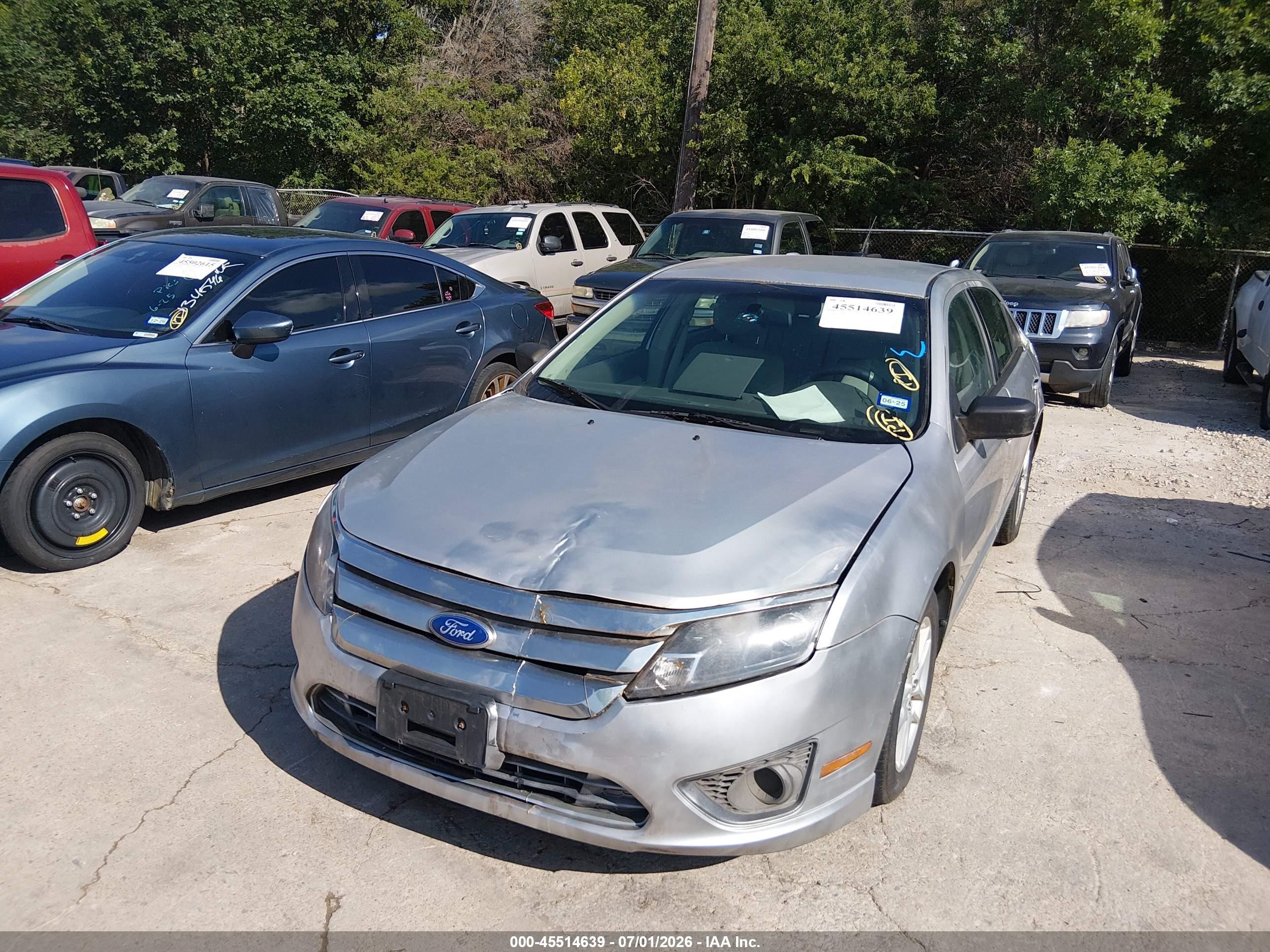 2011 Ford Fusion S Серебряный vin: 3FAHP0GA1BR291680