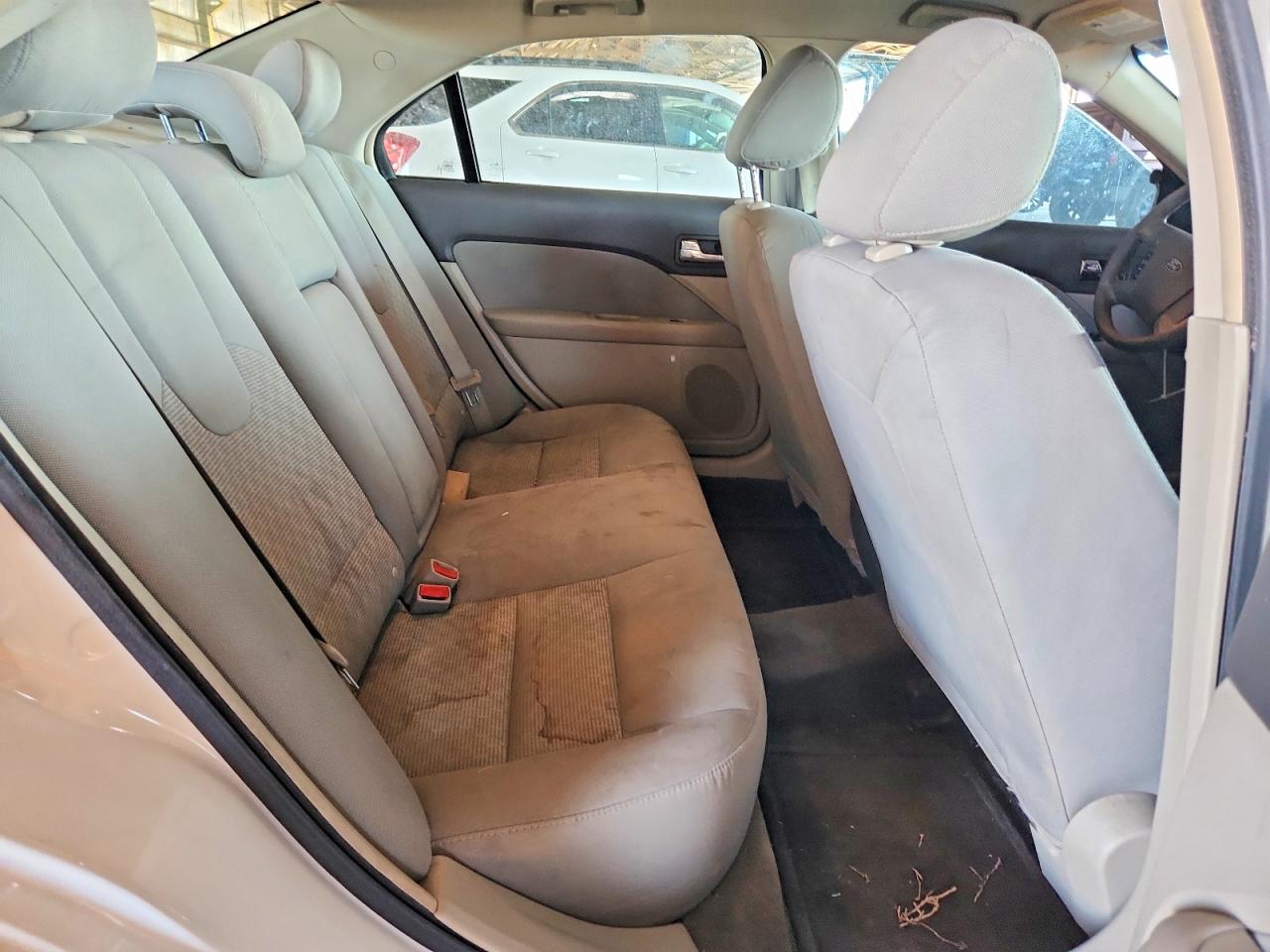 2012 Ford Fusion S White vin: 3FAHP0GA1CR200036