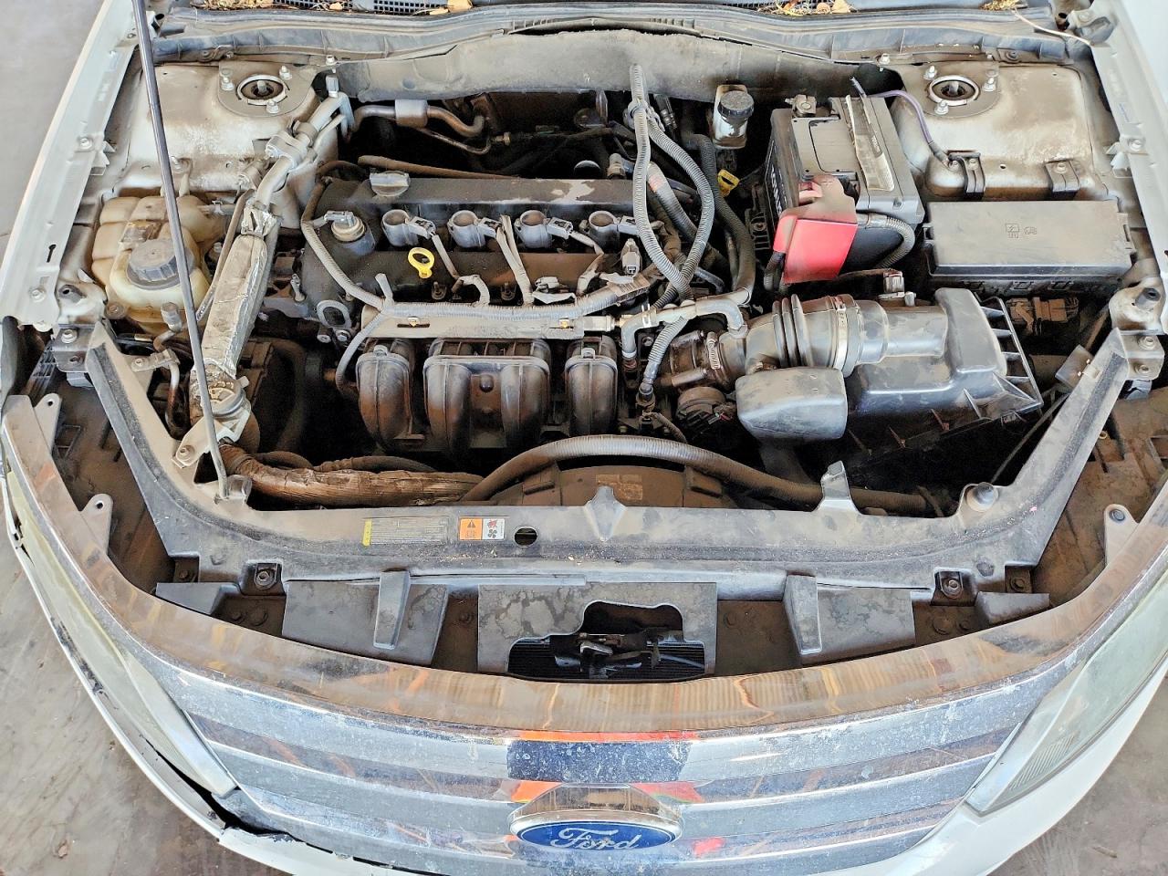 2012 Ford Fusion S White vin: 3FAHP0GA1CR200036