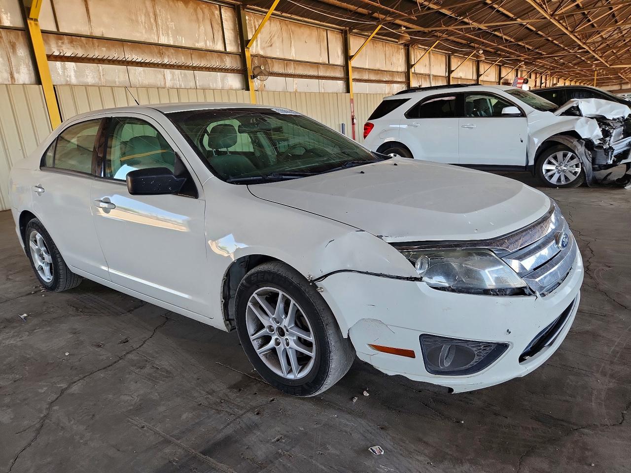 2012 Ford Fusion S White vin: 3FAHP0GA1CR200036