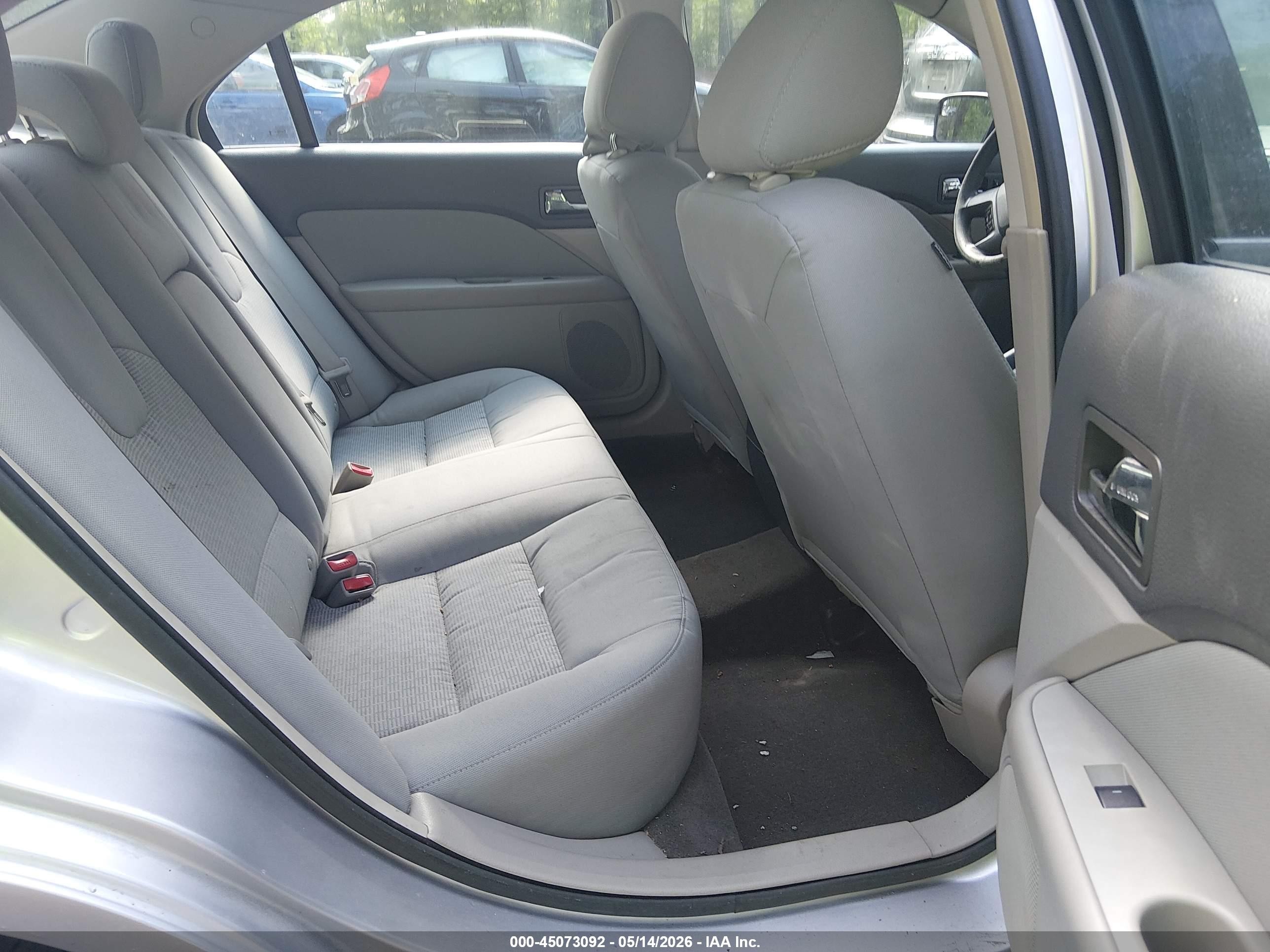 2012 Ford Fusion S Silver vin: 3FAHP0GA1CR347585