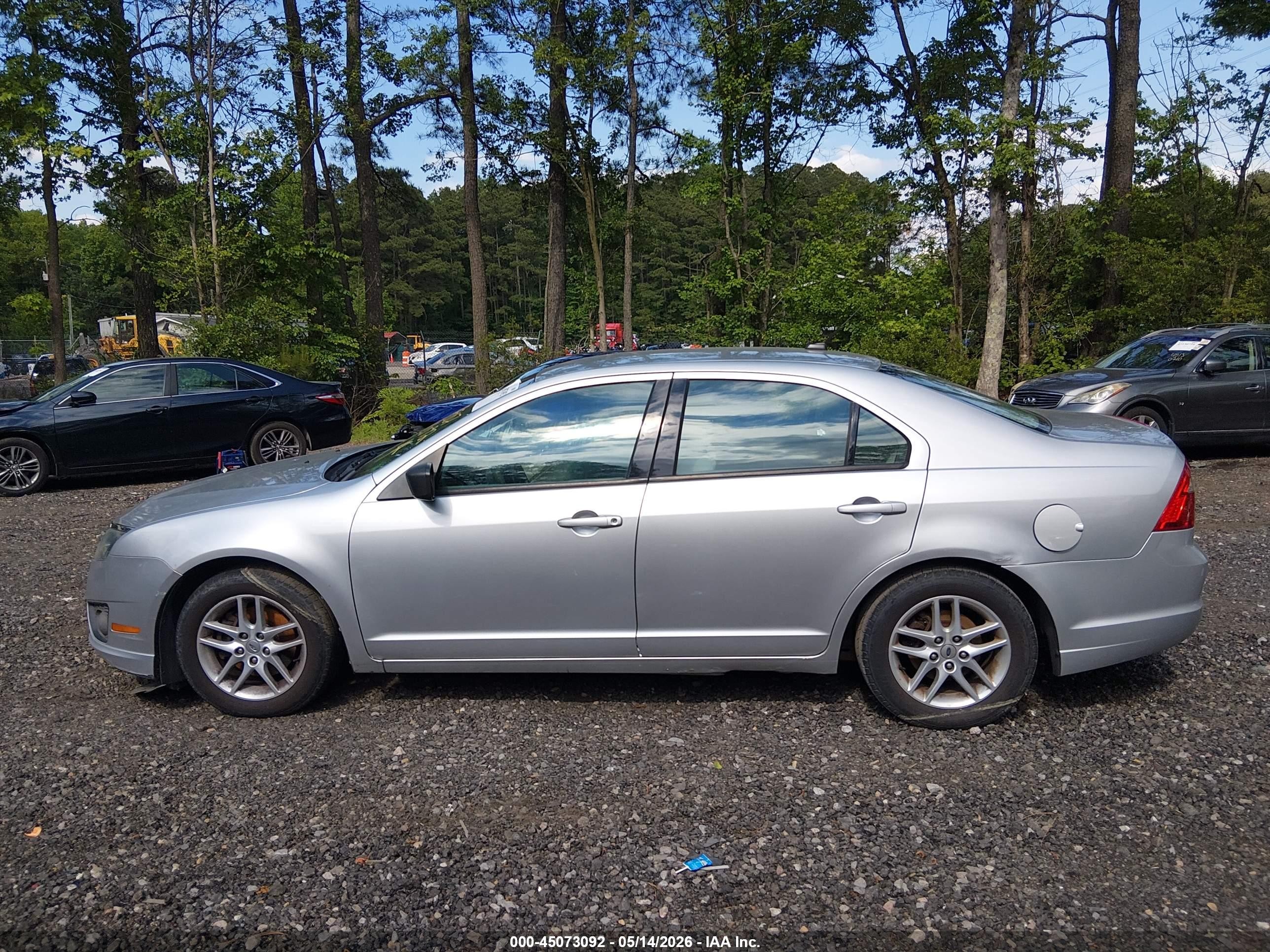 2012 Ford Fusion S Silver vin: 3FAHP0GA1CR347585