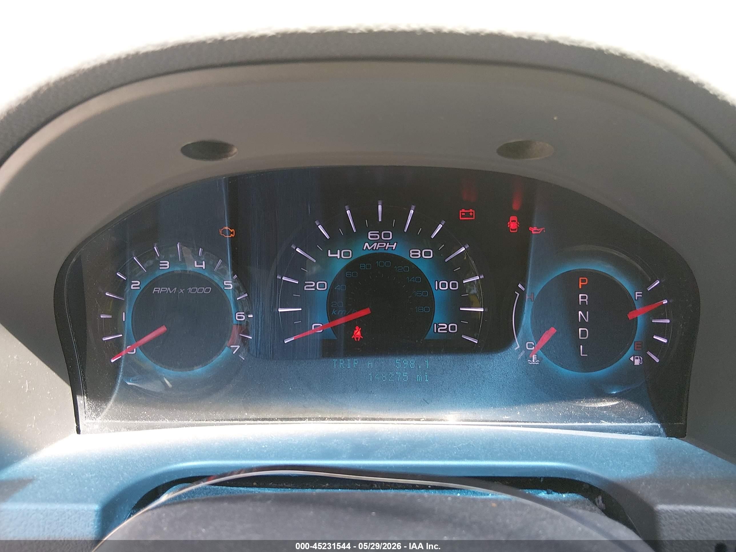 2012 Ford Fusion S Белый vin: 3FAHP0GA1CR381557