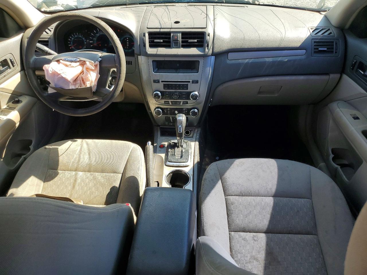 2010 Ford Fusion S Beige vin: 3FAHP0GA2AR258248
