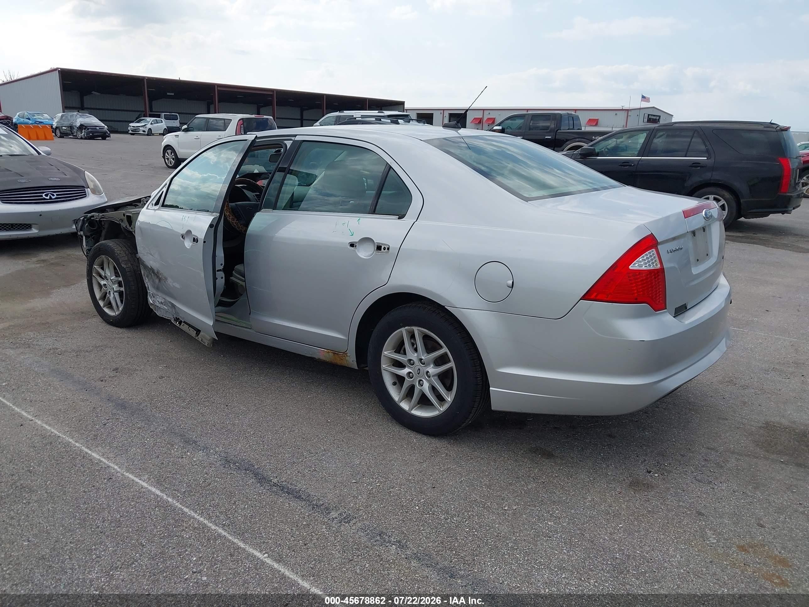 2012 Ford Fusion S Silver vin: 3FAHP0GA2CR119059