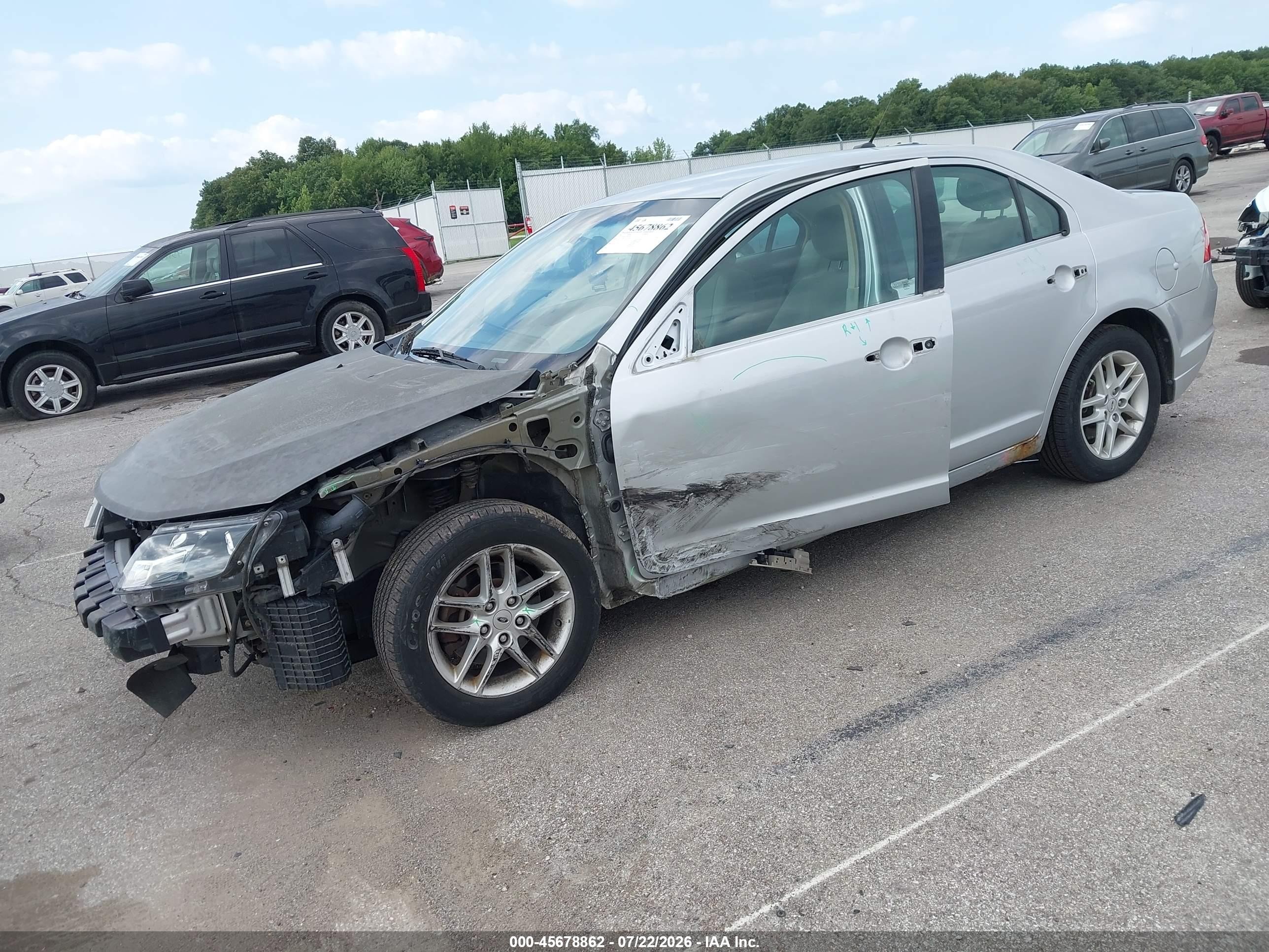 2012 Ford Fusion S Silver vin: 3FAHP0GA2CR119059