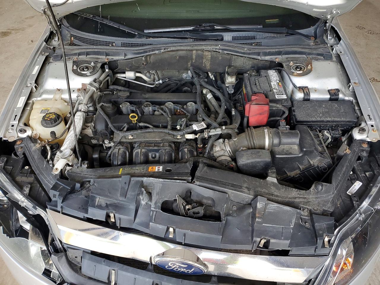 2012 Ford Fusion S Silver vin: 3FAHP0GA2CR184770