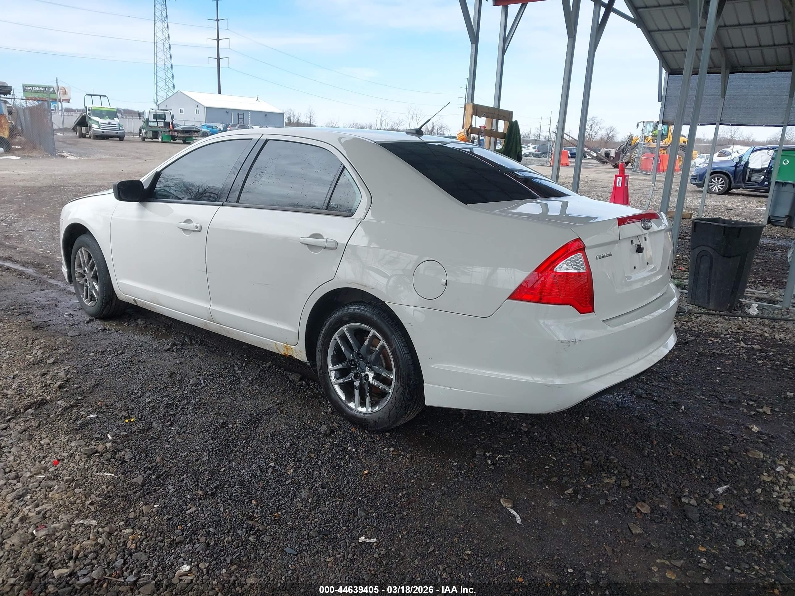 2012 Ford Fusion S White vin: 3FAHP0GA2CR340497
