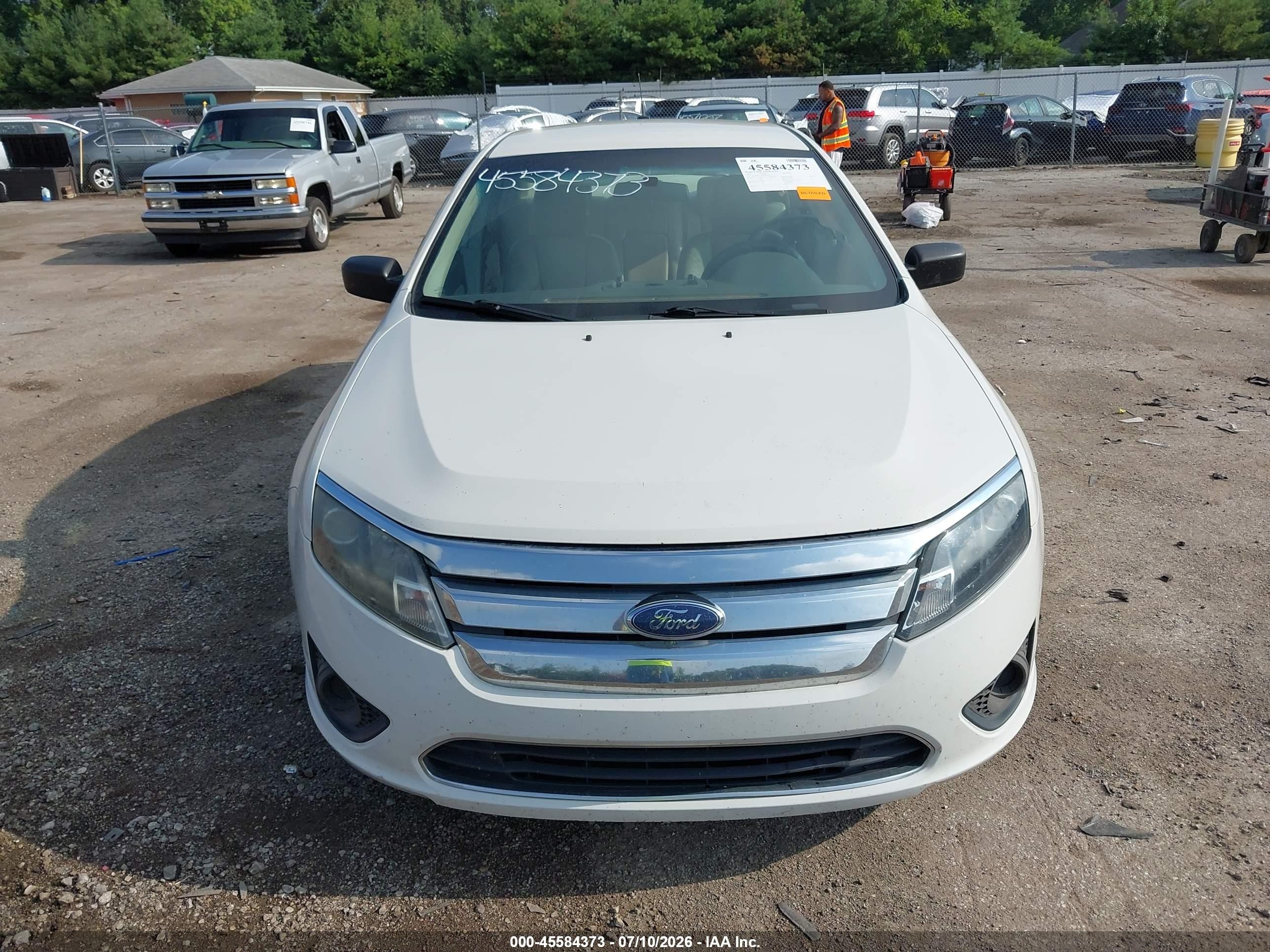 2010 Ford Fusion S White vin: 3FAHP0GA3AR220155