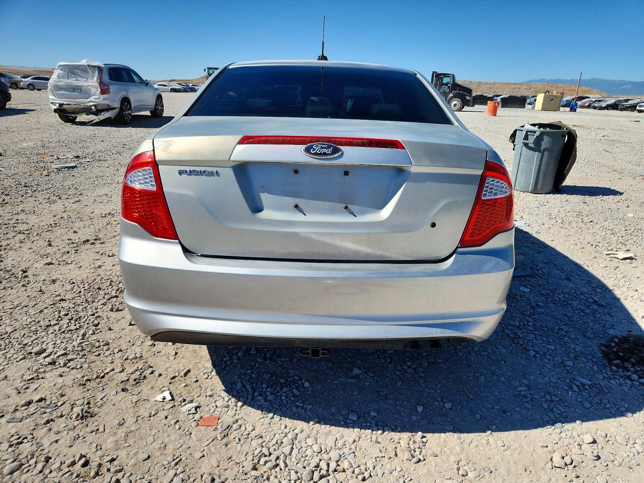 2010 Ford Fusion S Silver vin: 3FAHP0GA3AR395151