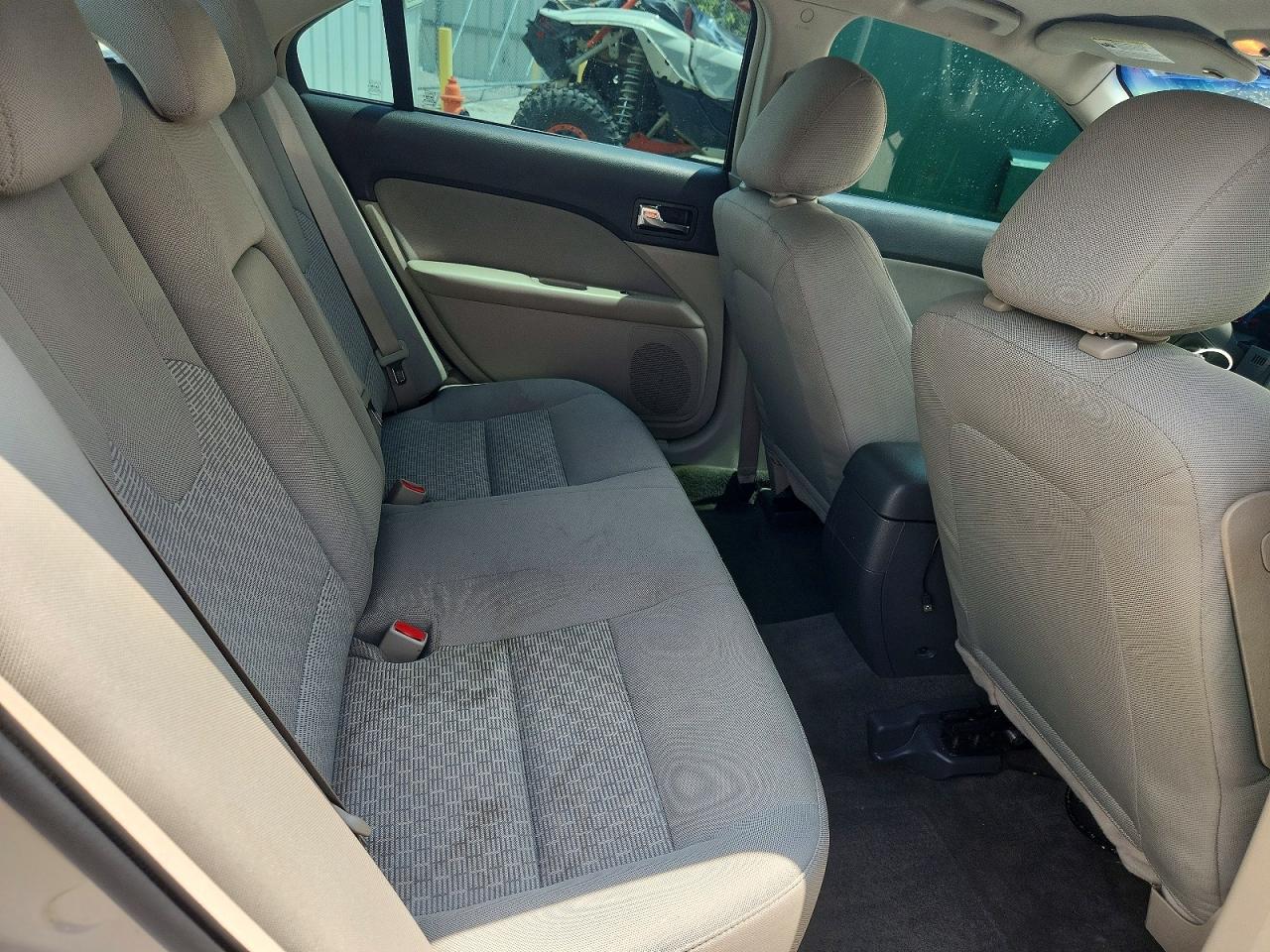 2010 Ford Fusion S Silver vin: 3FAHP0GA3AR430089