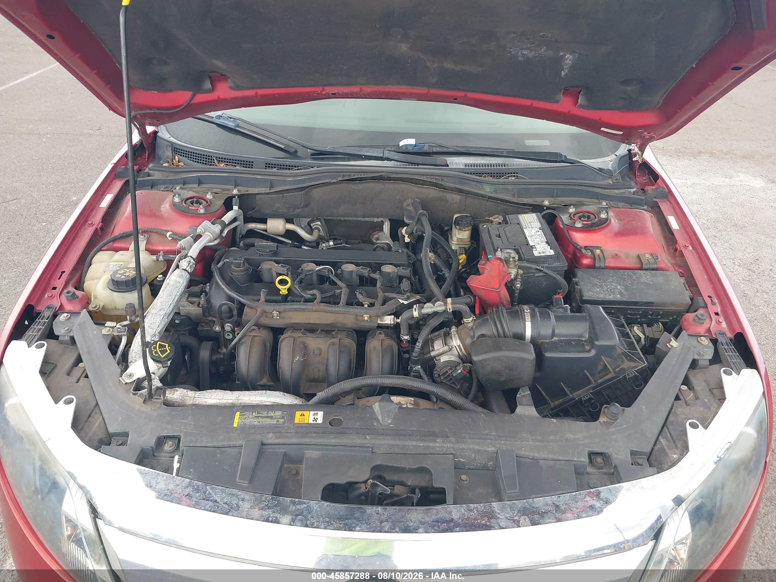 2010 Ford Fusion S Red vin: 3FAHP0GA3AR430822