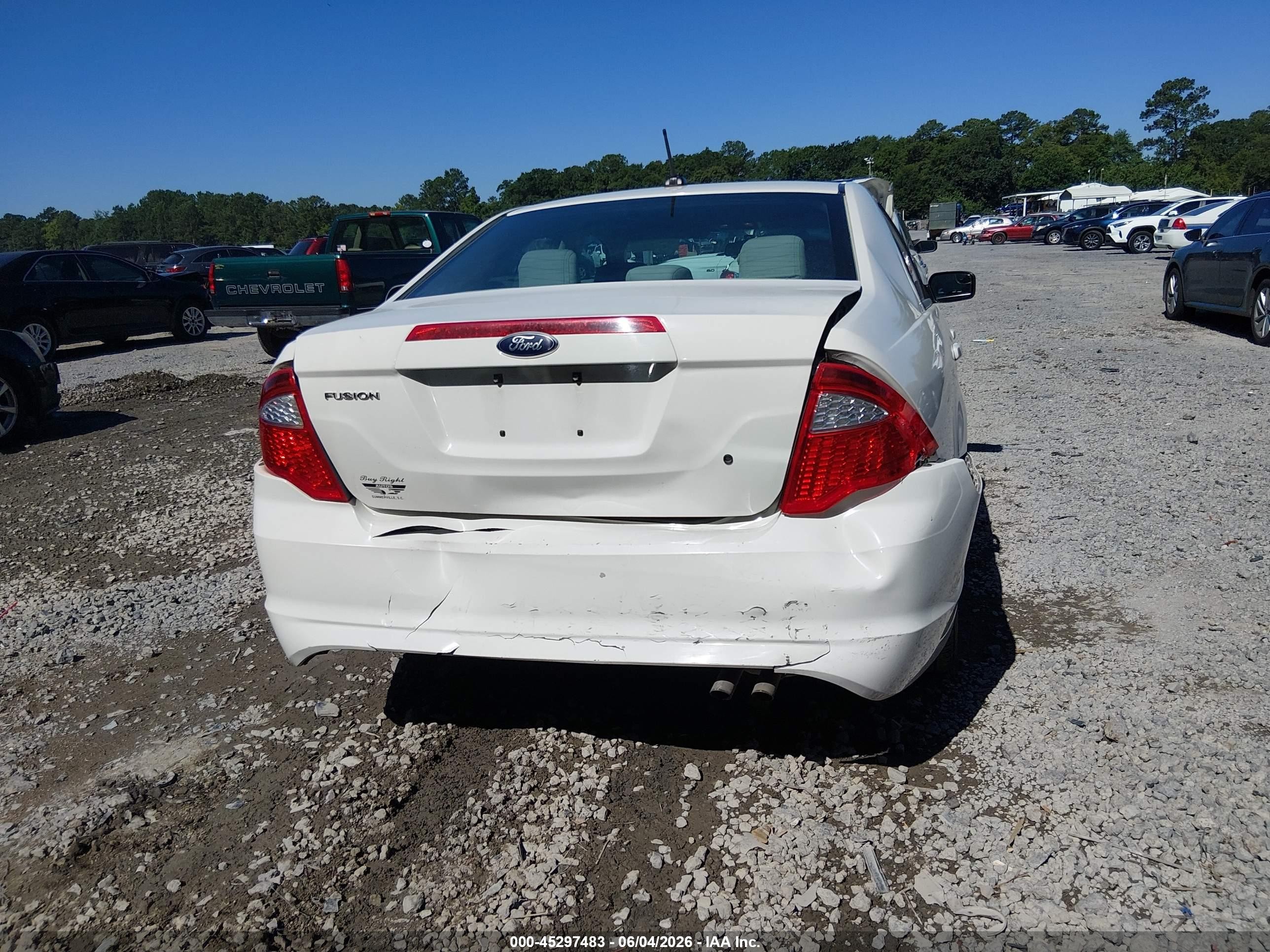 2012 Ford Fusion S White vin: 3FAHP0GA3CR340475