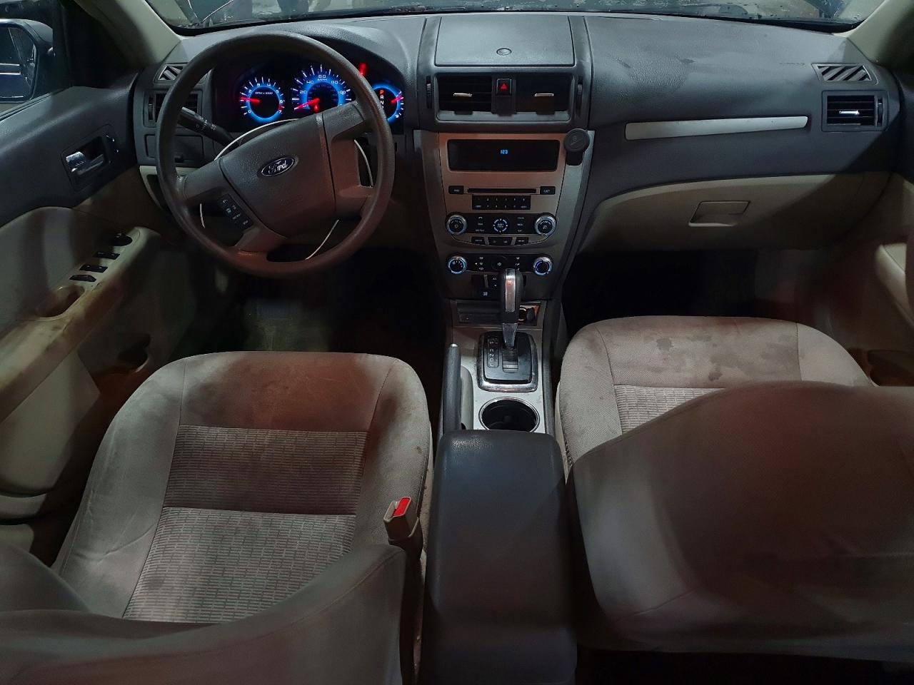 2012 Ford Fusion S Черный vin: 3FAHP0GA3CR438597