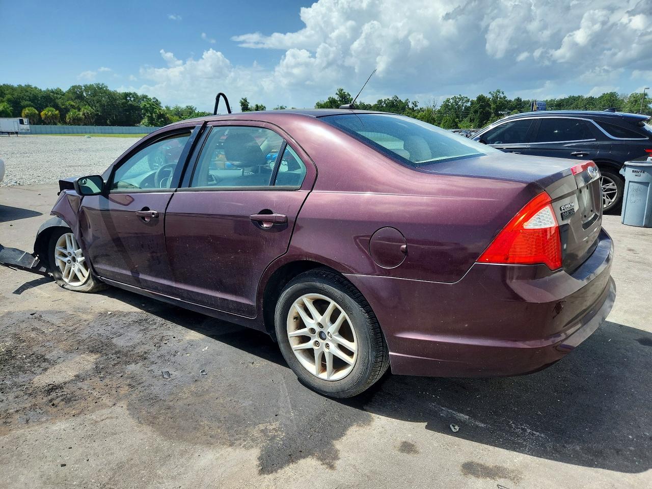 2011 Ford Fusion S Бордовый vin: 3FAHP0GA5BR230980
