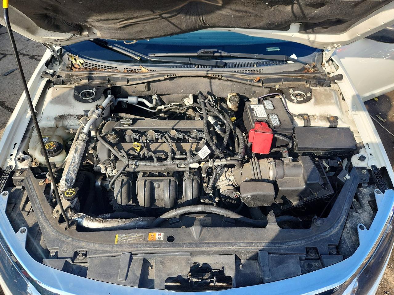 2011 Ford Fusion S Белый vin: 3FAHP0GA5BR297076