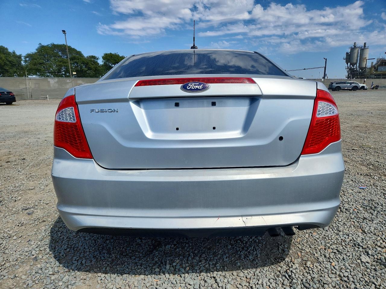 2011 Ford Fusion S Silver vin: 3FAHP0GA5BR321649