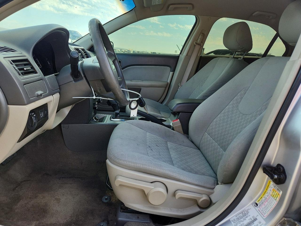2011 Ford Fusion S Silver vin: 3FAHP0GA5BR321649