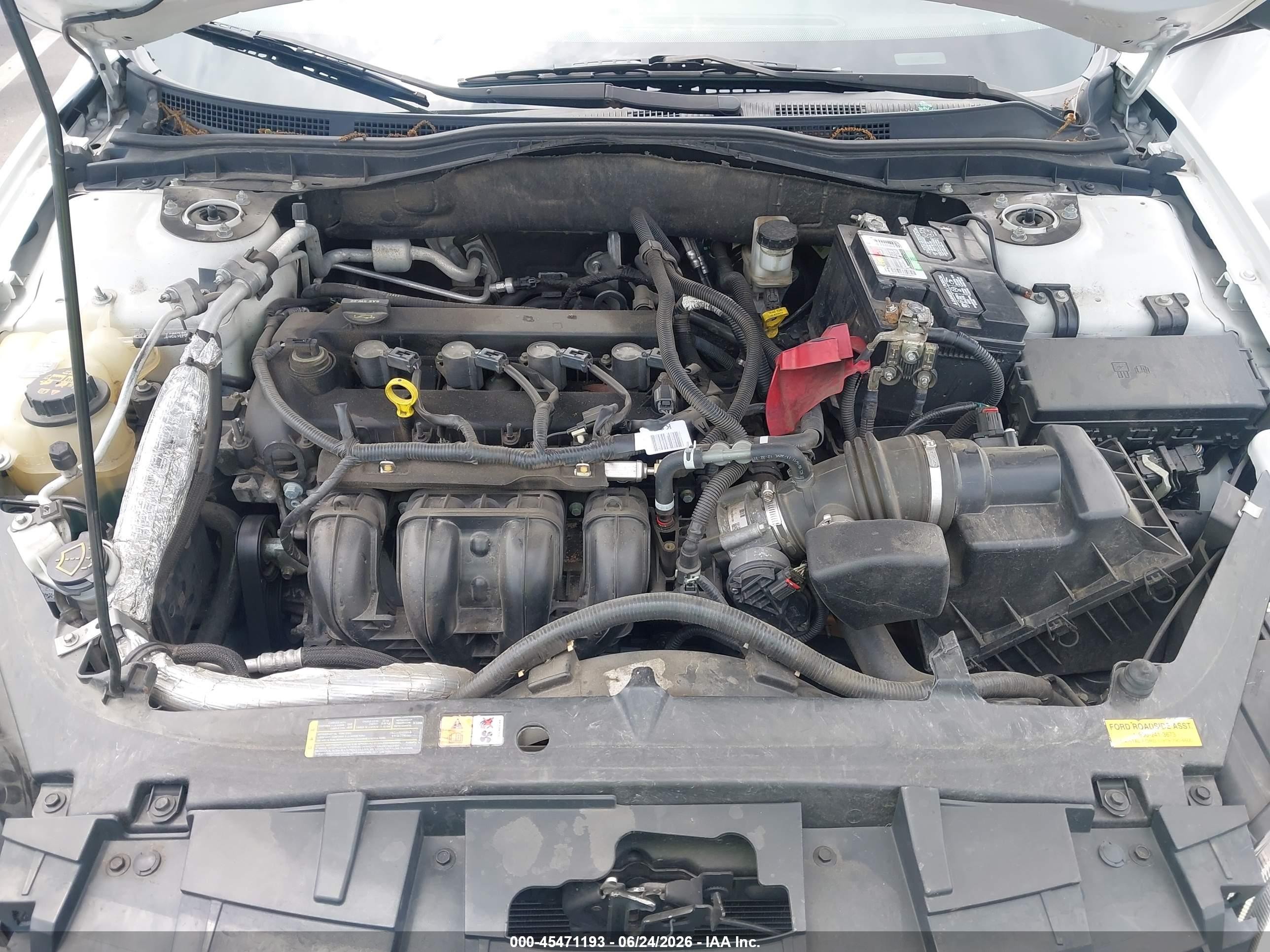 2012 Ford Fusion S White vin: 3FAHP0GA5CR135434