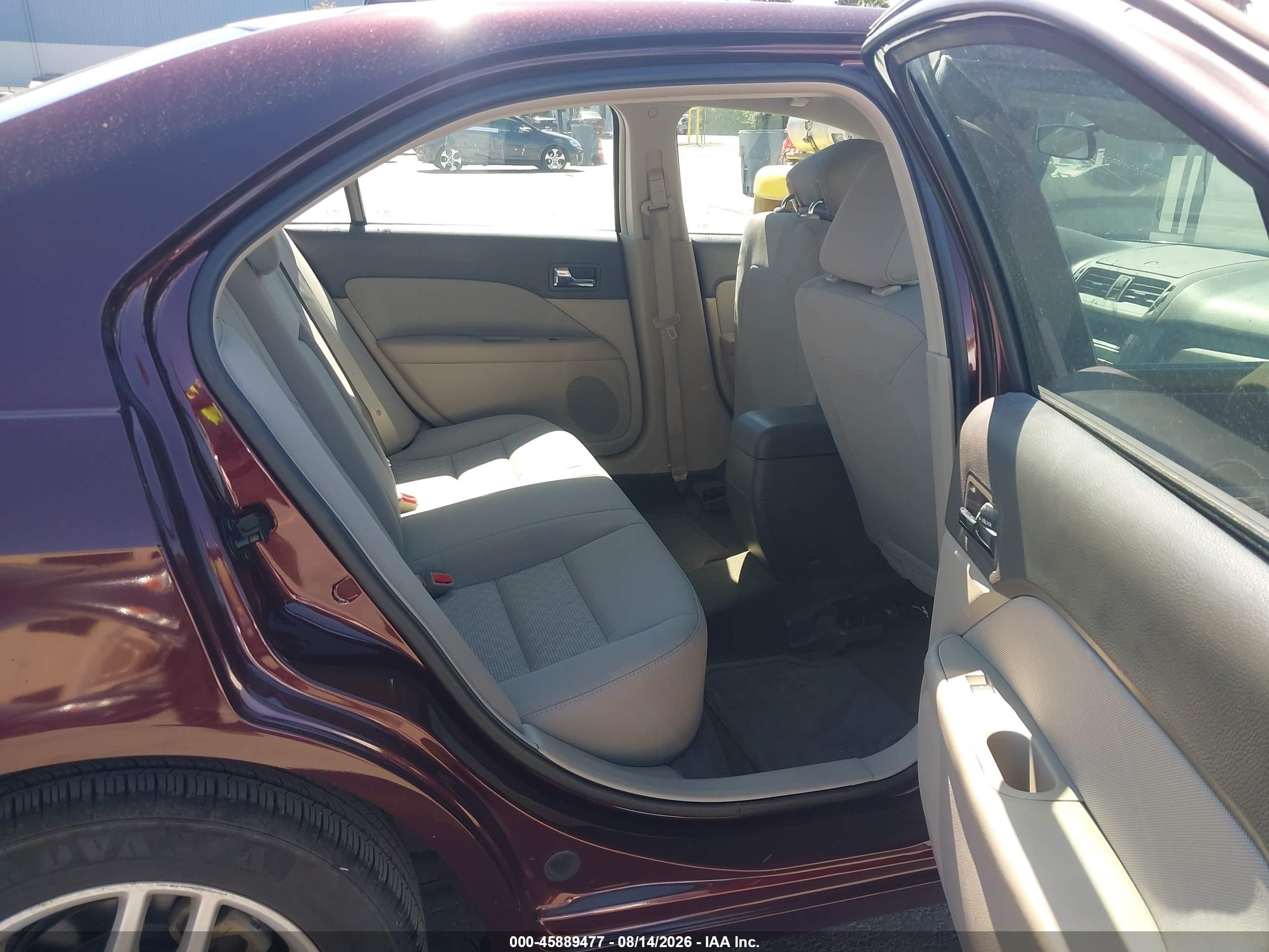 2012 Ford Fusion S Бордовый vin: 3FAHP0GA5CR290047