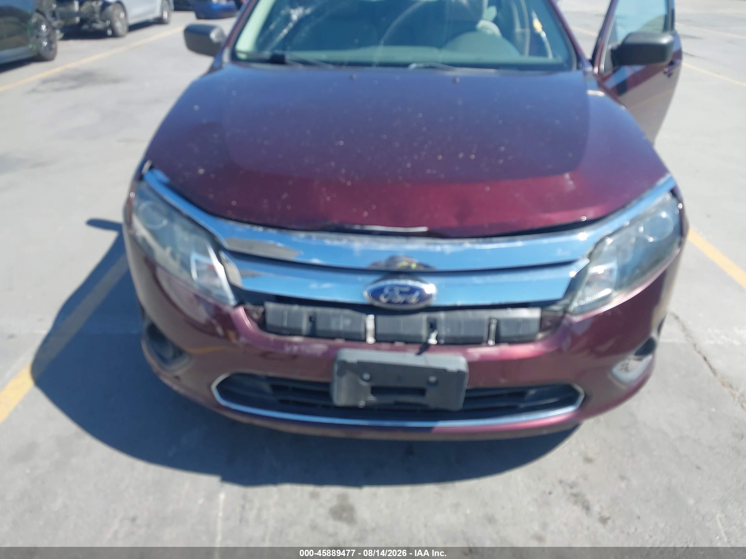 2012 Ford Fusion S Бордовый vin: 3FAHP0GA5CR290047