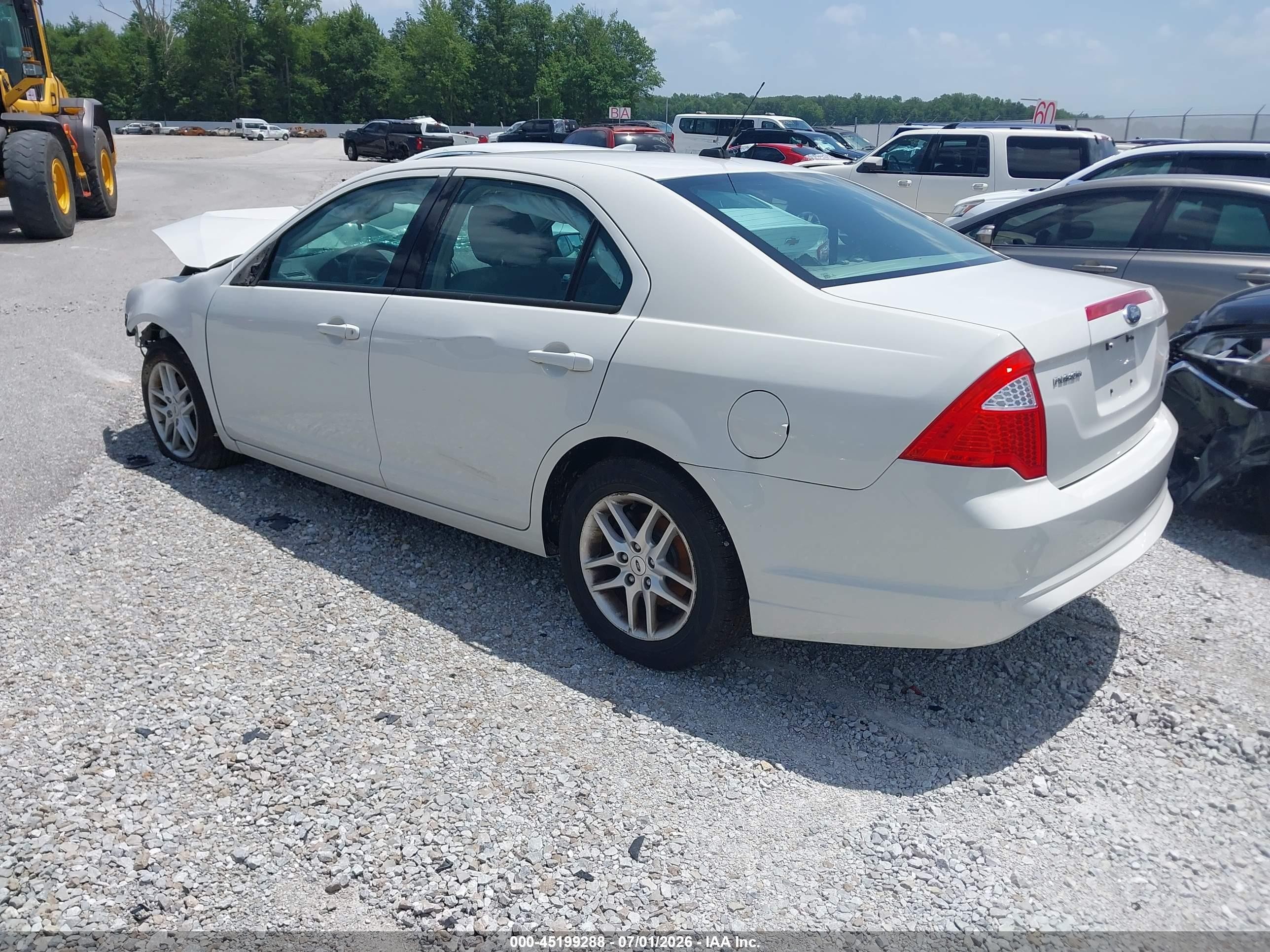 2012 Ford Fusion S White vin: 3FAHP0GA5CR354071