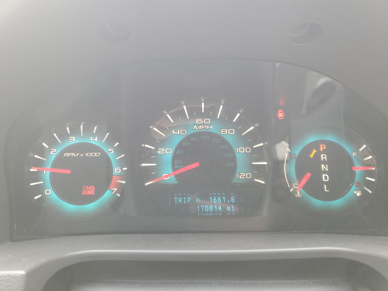 2010 Ford Fusion S Желто-коричневый vin: 3FAHP0GA6AR275134