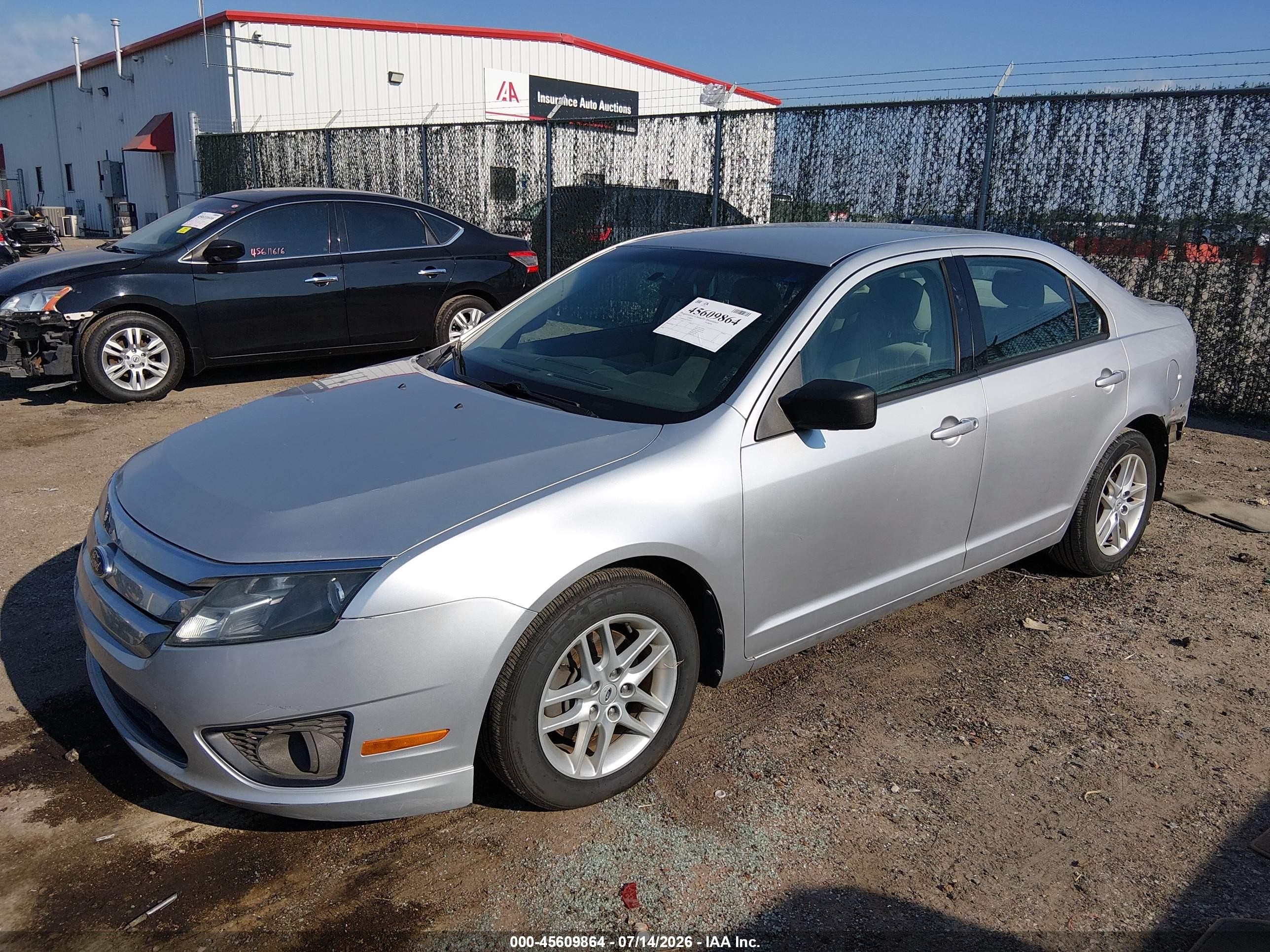 2012 Ford Fusion S Silver vin: 3FAHP0GA6CR193195