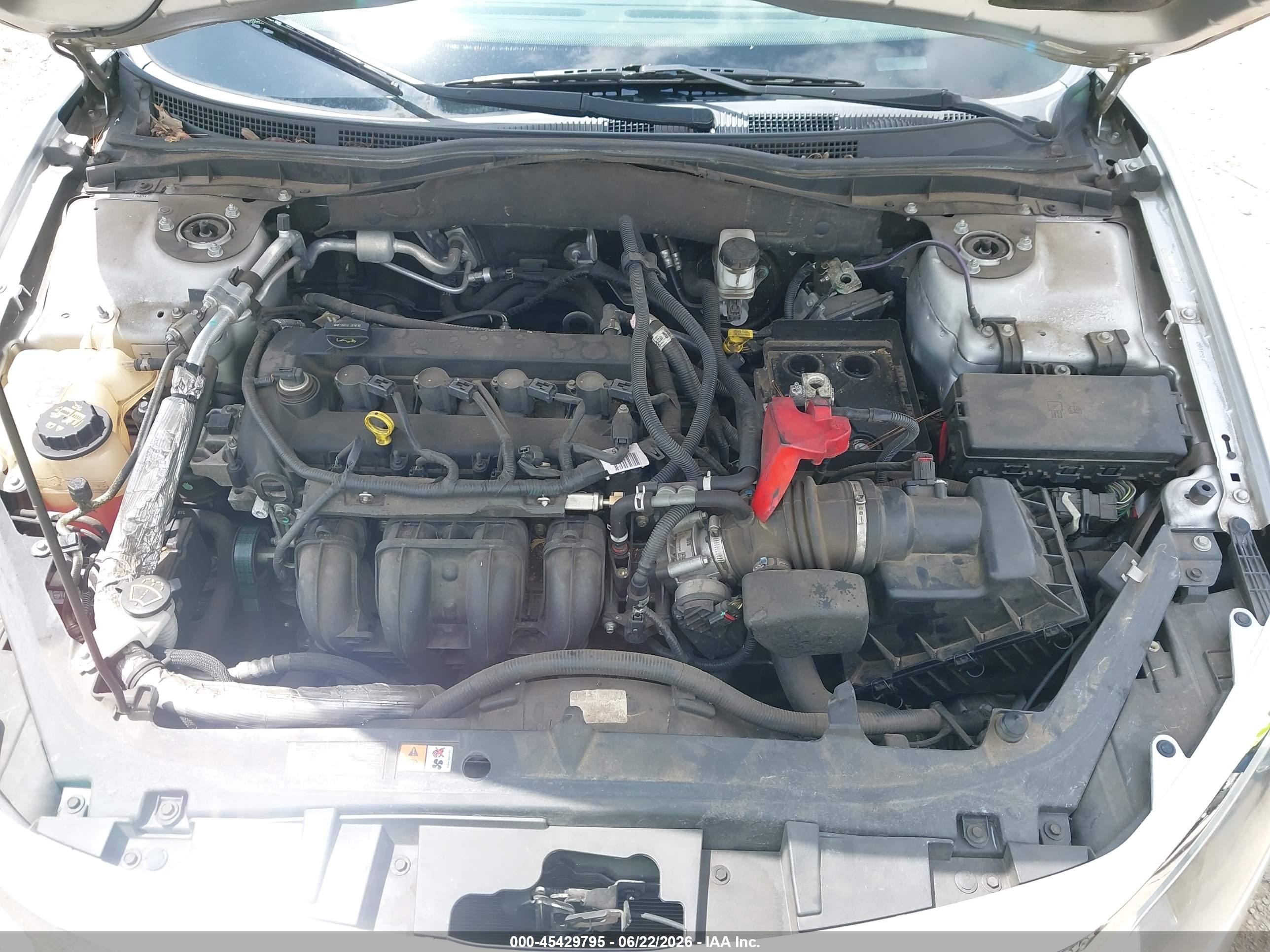2012 Ford Fusion S Silver vin: 3FAHP0GA6CR213025