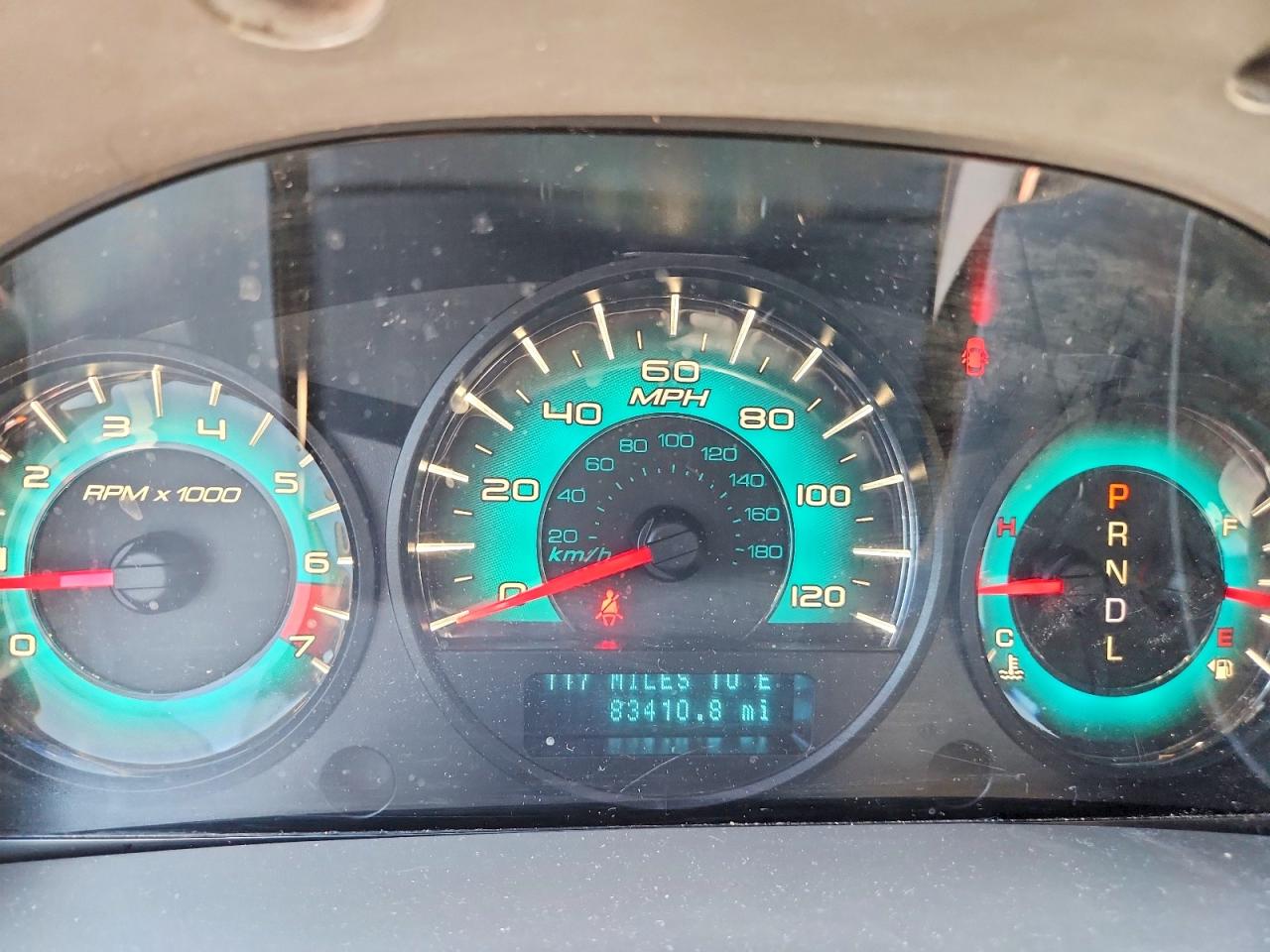 2010 Ford Fusion S Red vin: 3FAHP0GA7AR244751