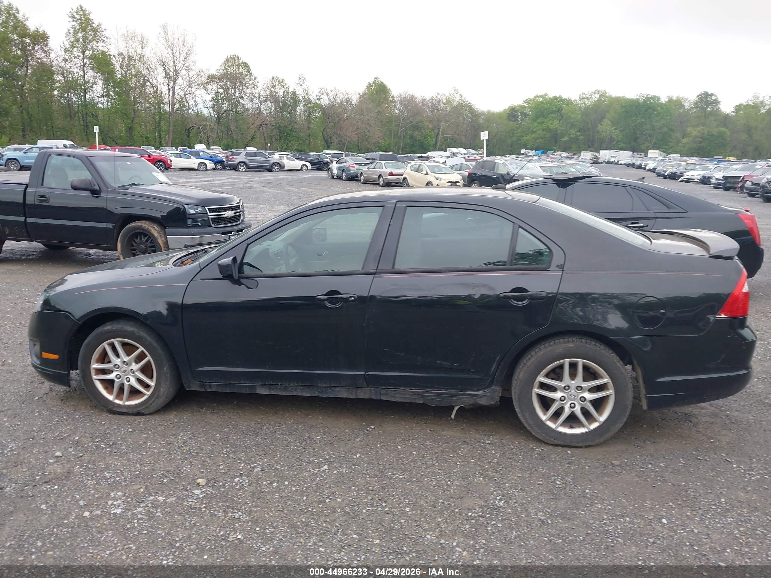 2010 Ford Fusion S Black vin: 3FAHP0GA7AR364971