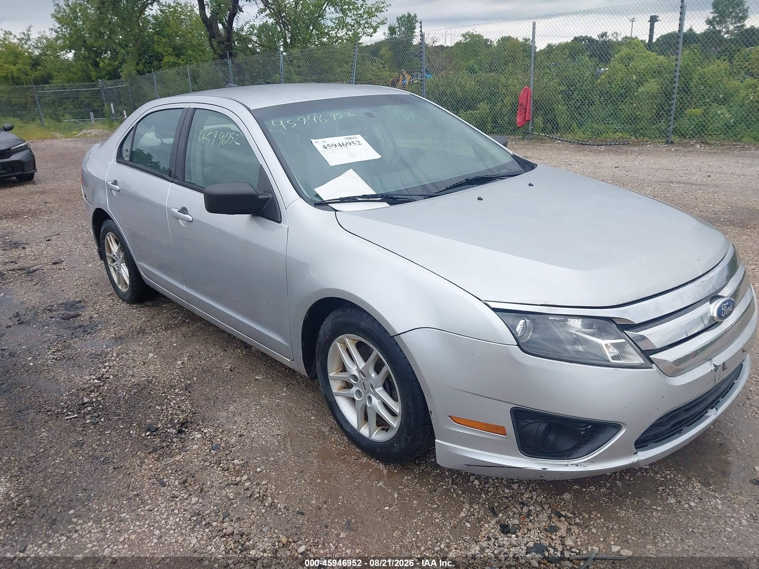 2011 Ford Fusion S Silver vin: 3FAHP0GA7BR144053